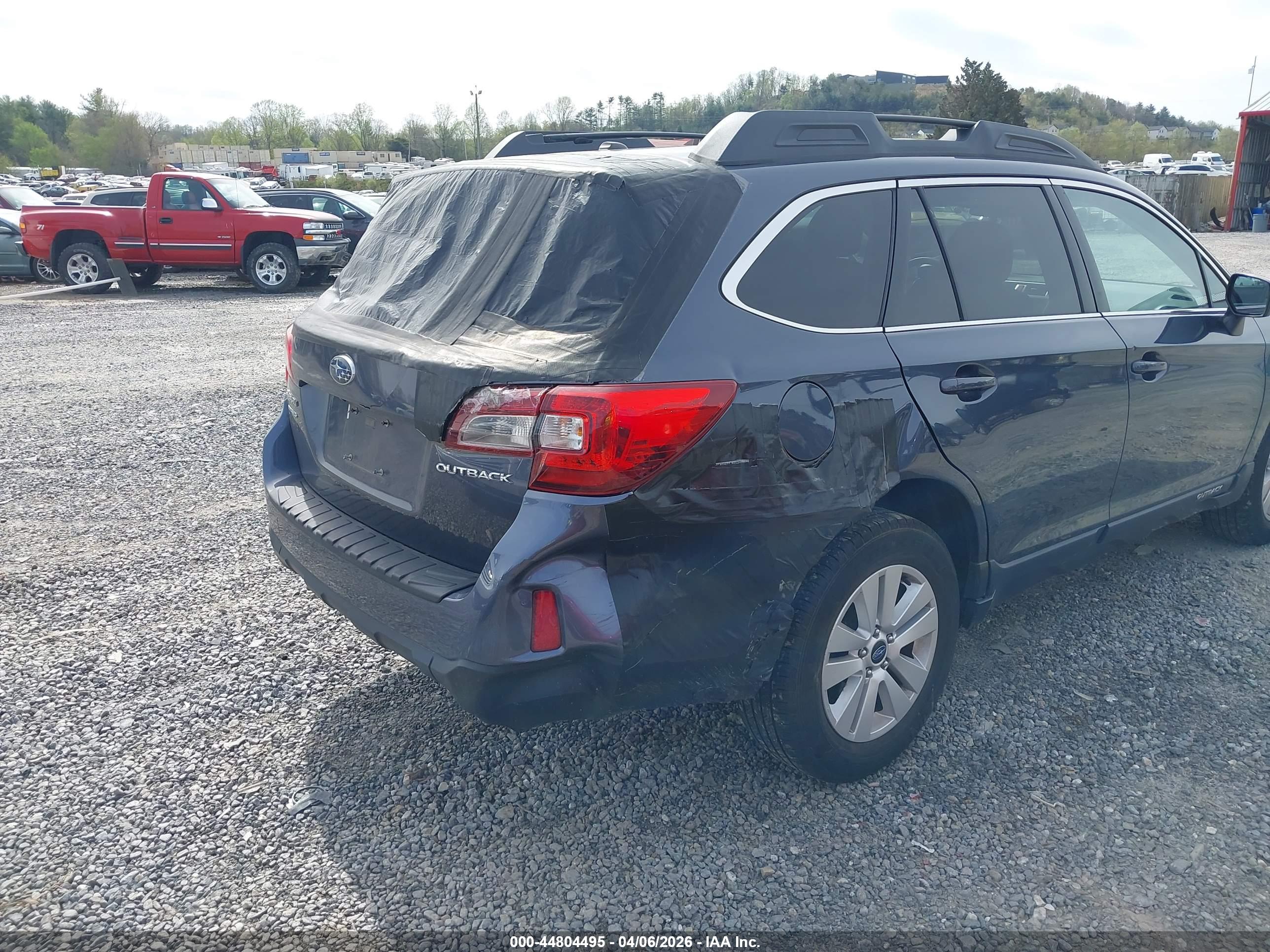 SUBARU OUTBACK image 6