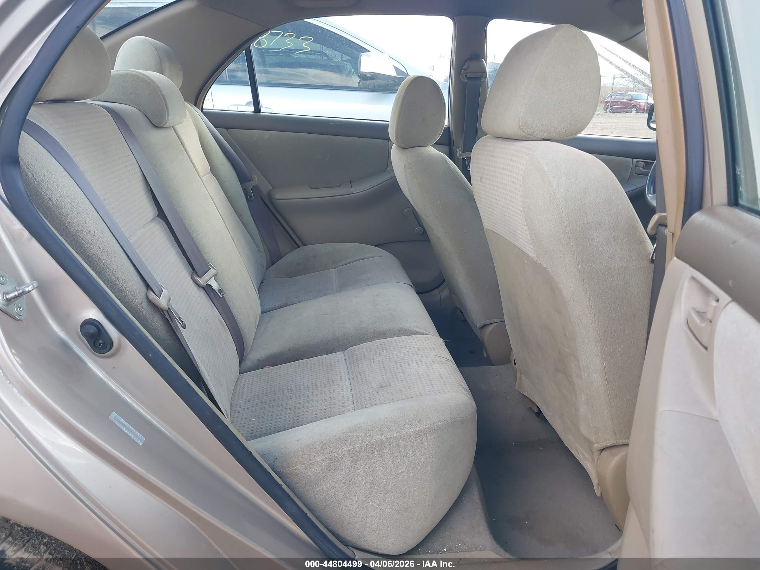 TOYOTA COROLLA image 8