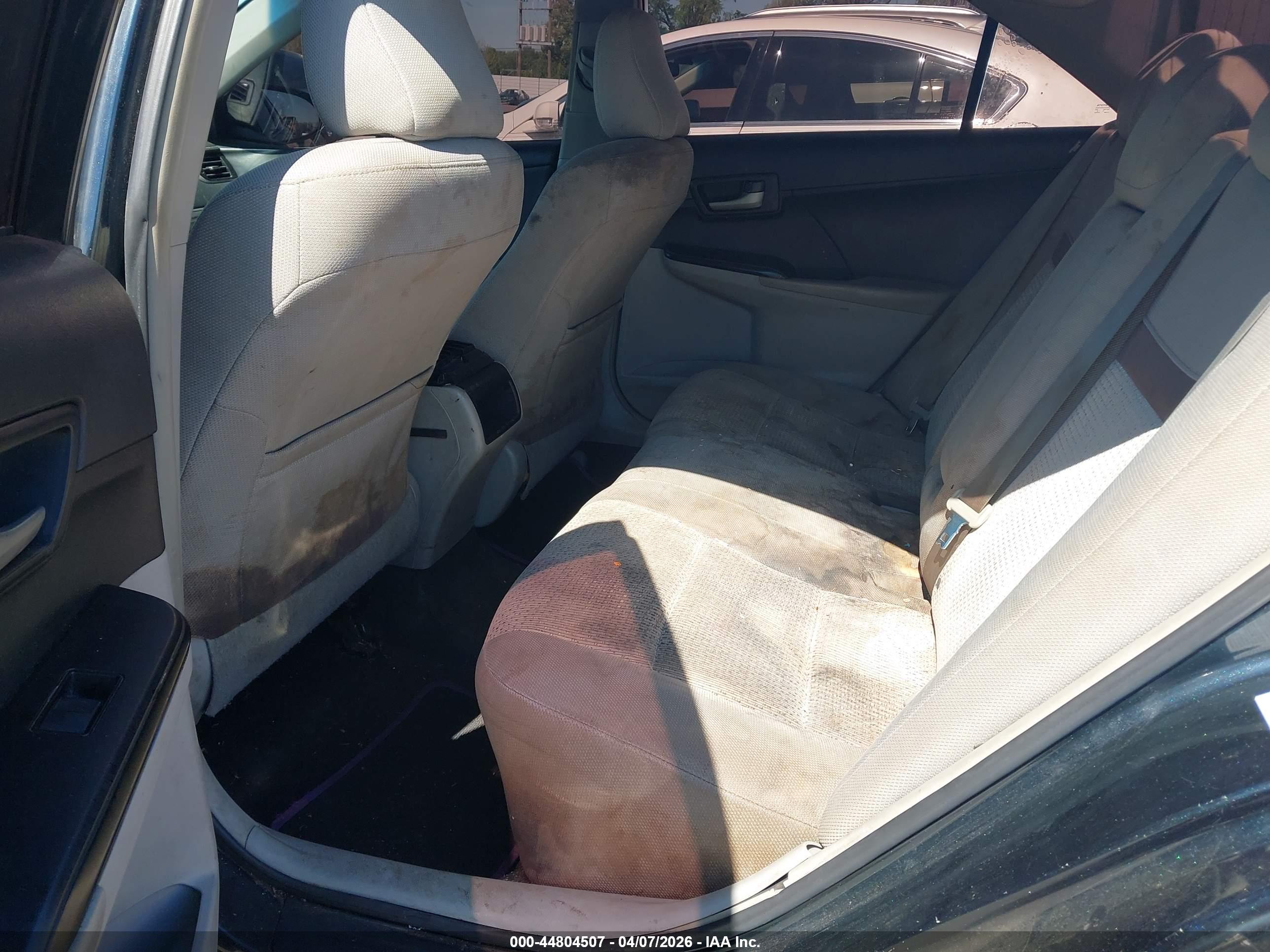 TOYOTA CAMRY image 8