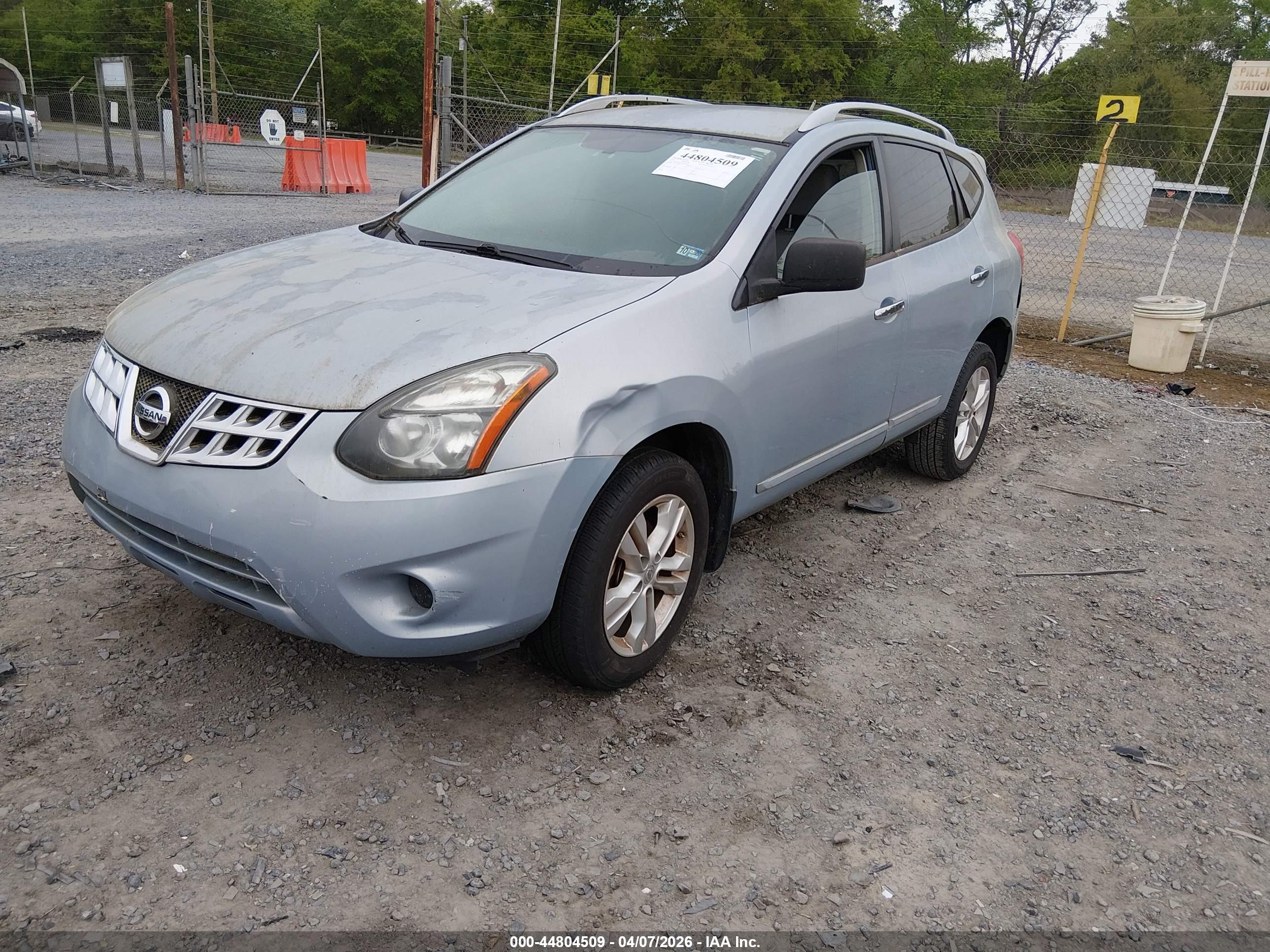 NISSAN ROGUE image 2