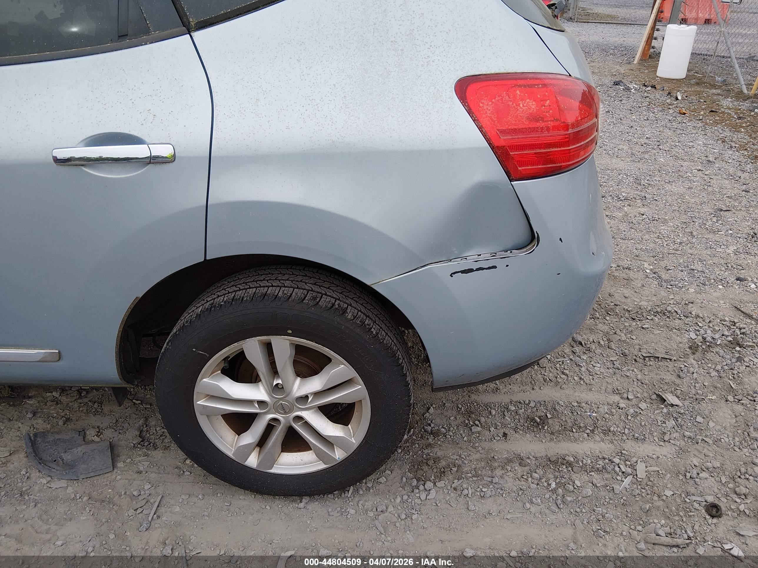 NISSAN ROGUE image 6