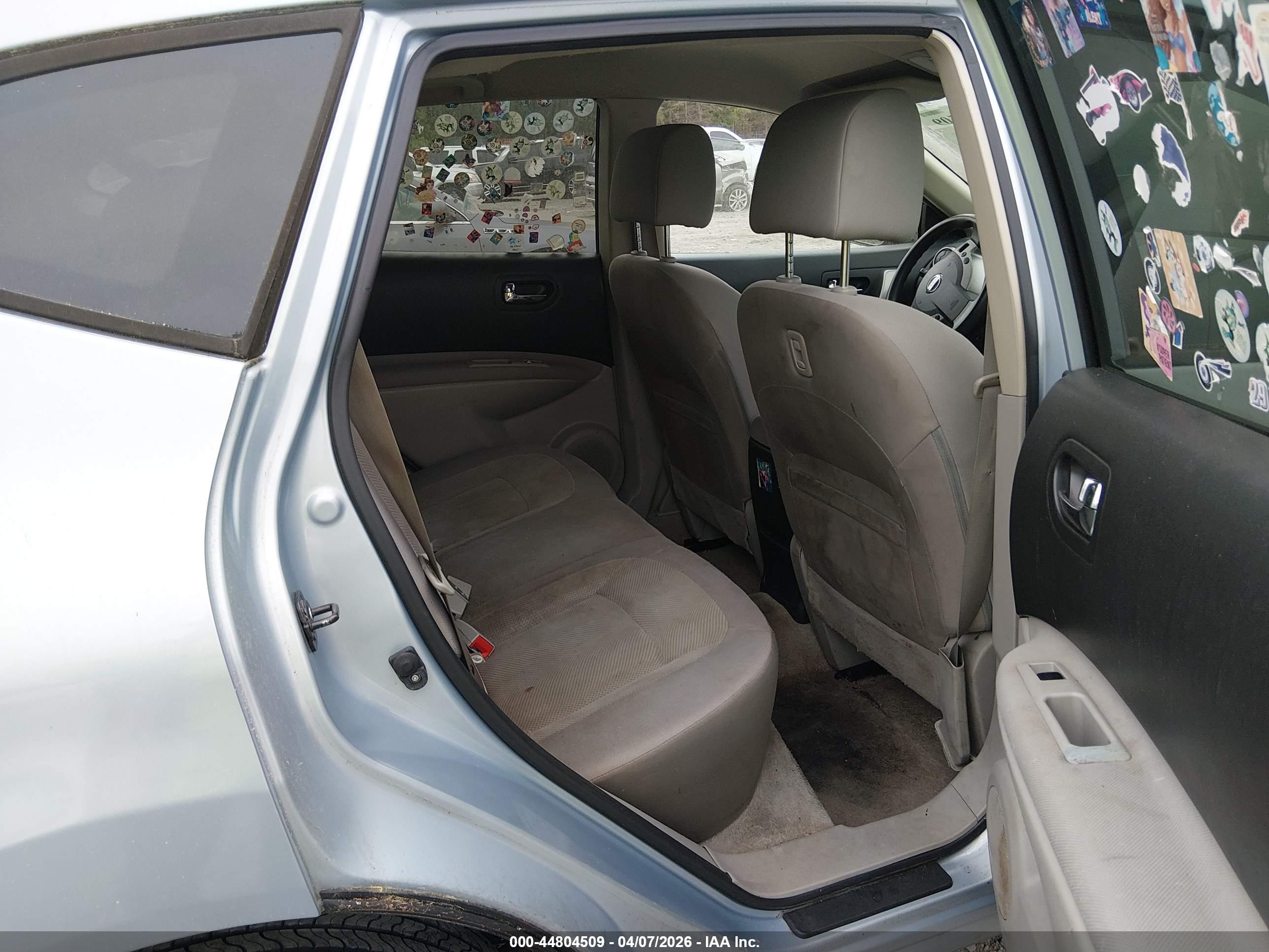 NISSAN ROGUE image 8