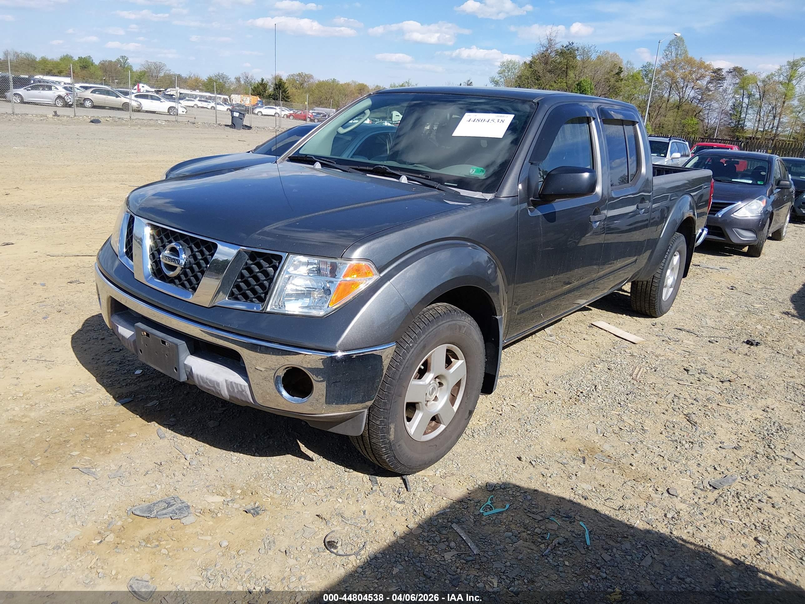 NISSAN FRONTIER image 2