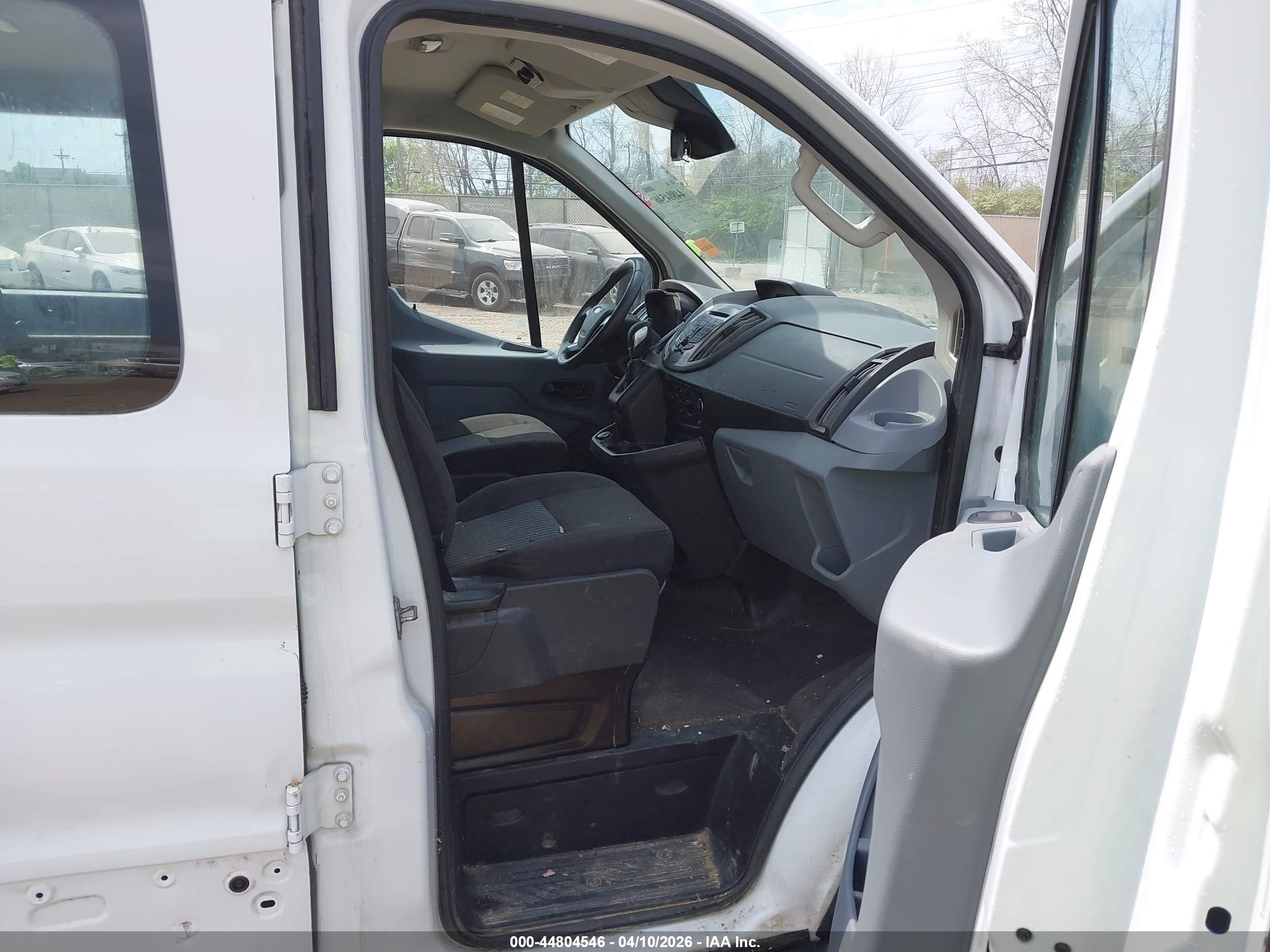 FORD TRANSIT-350 image 5