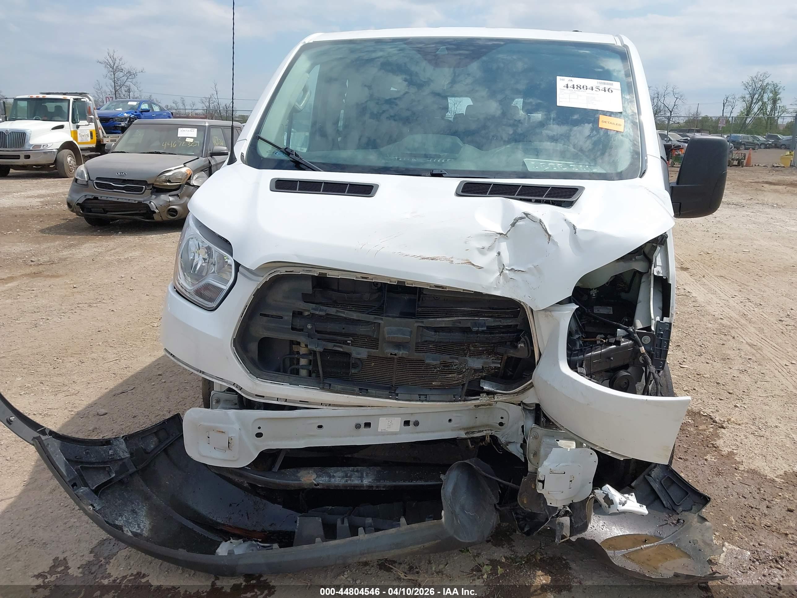FORD TRANSIT-350 image 6