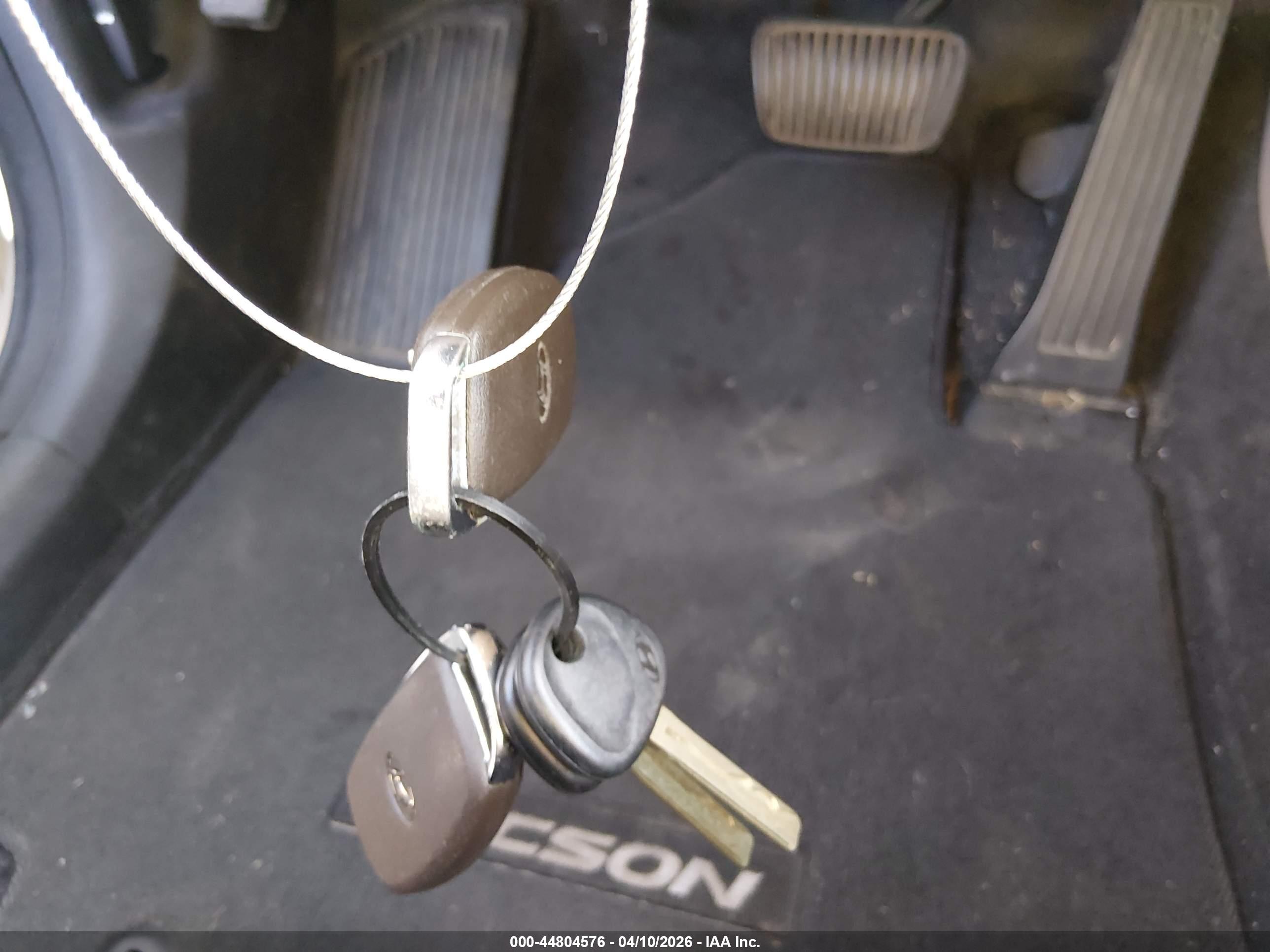 HYUNDAI TUCSON image 11