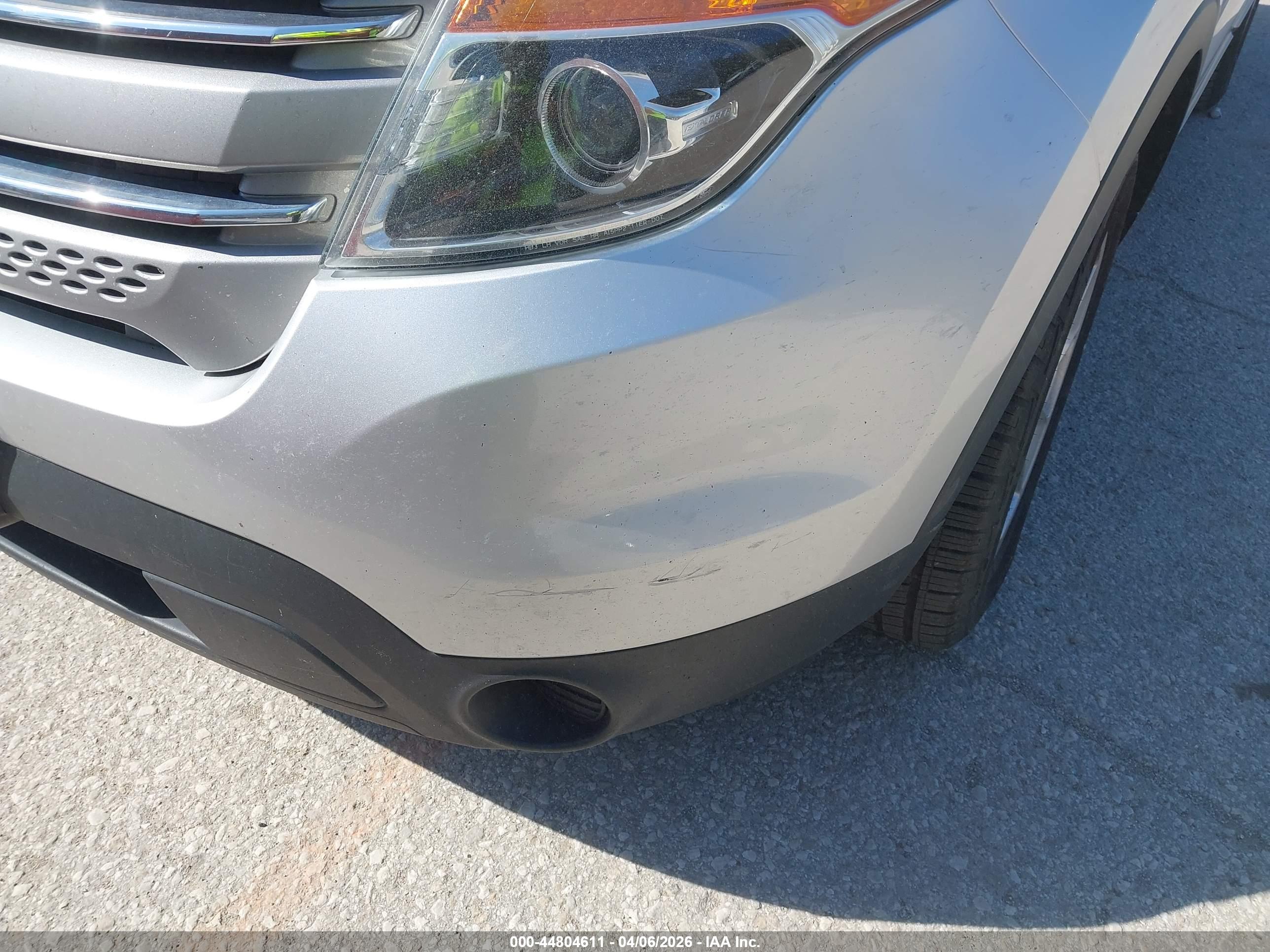 FORD EXPLORER image 6