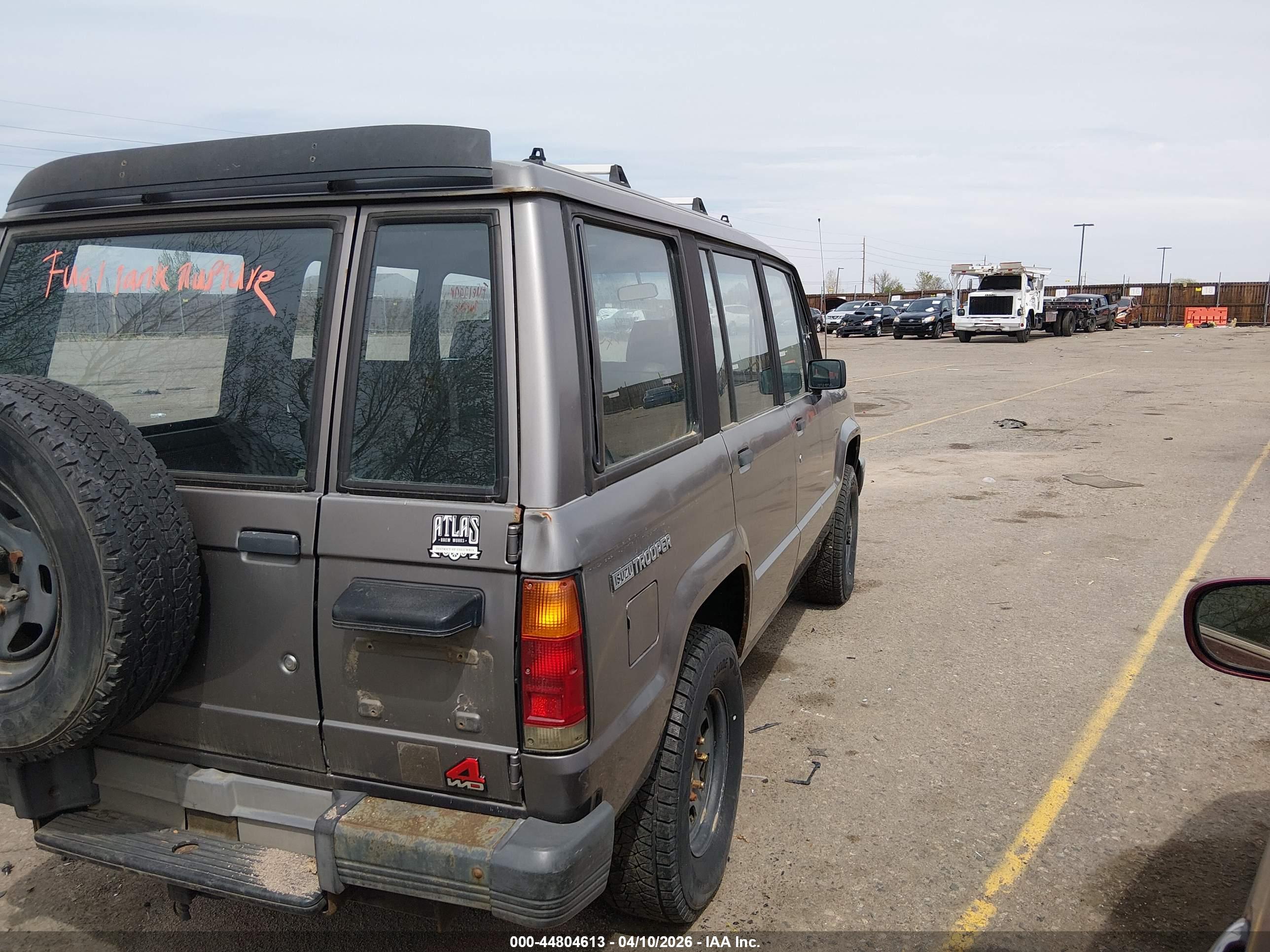ISUZU TROOPER image 4