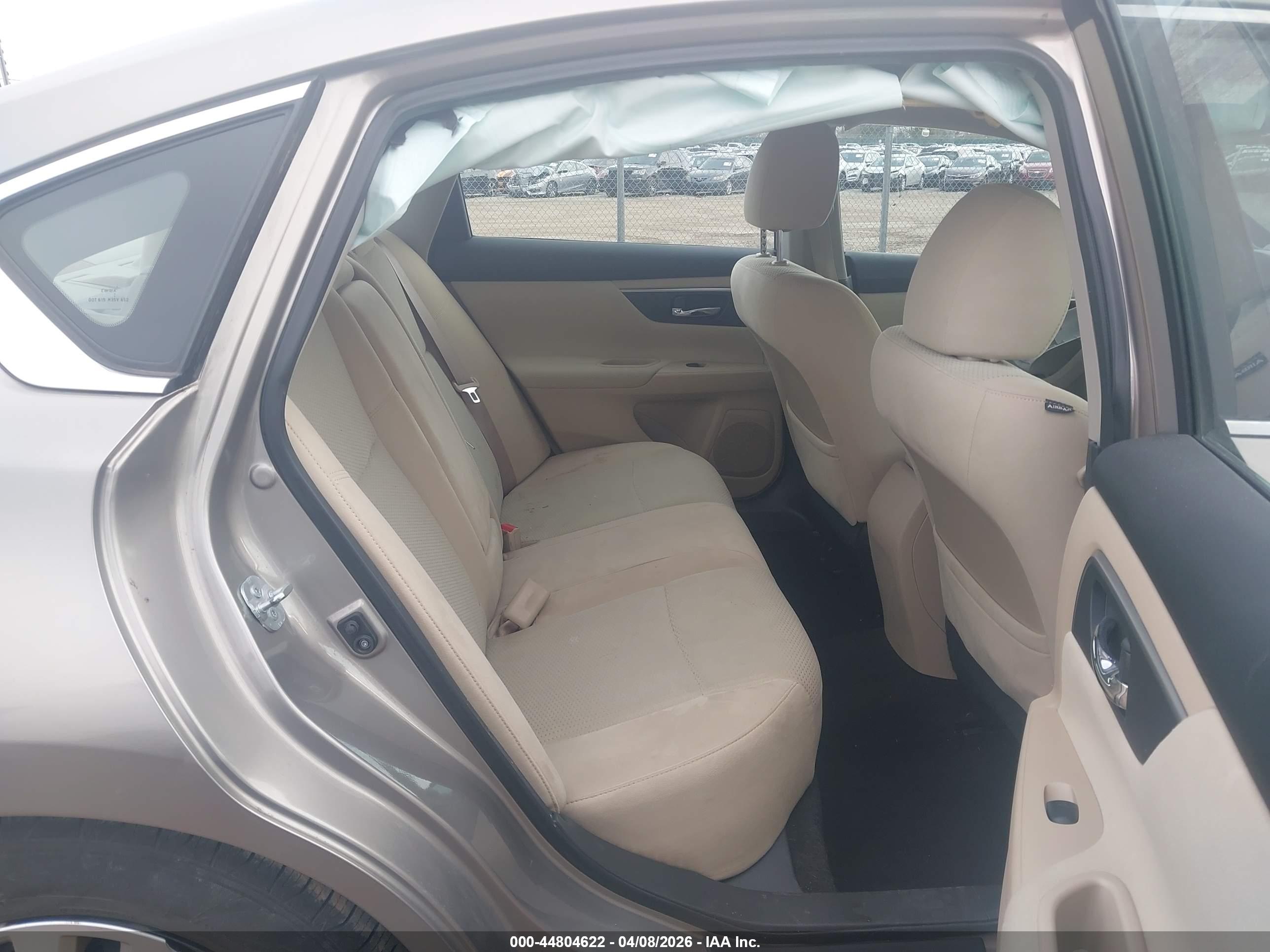 NISSAN ALTIMA image 8