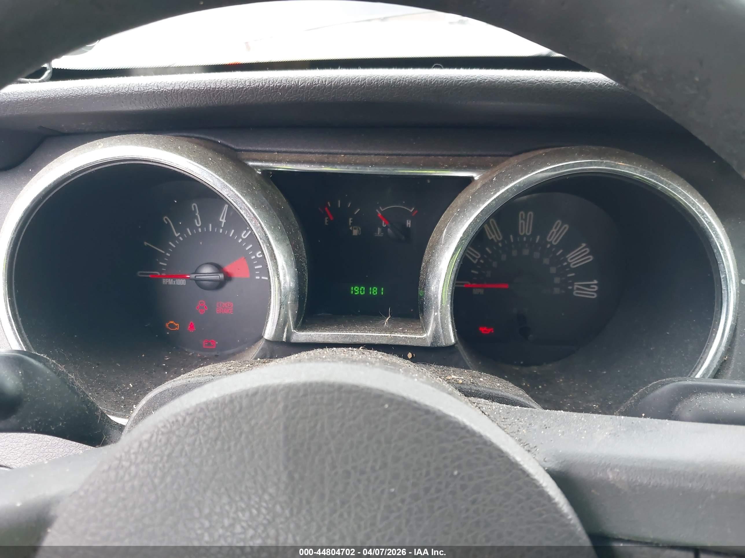FORD MUSTANG image 7
