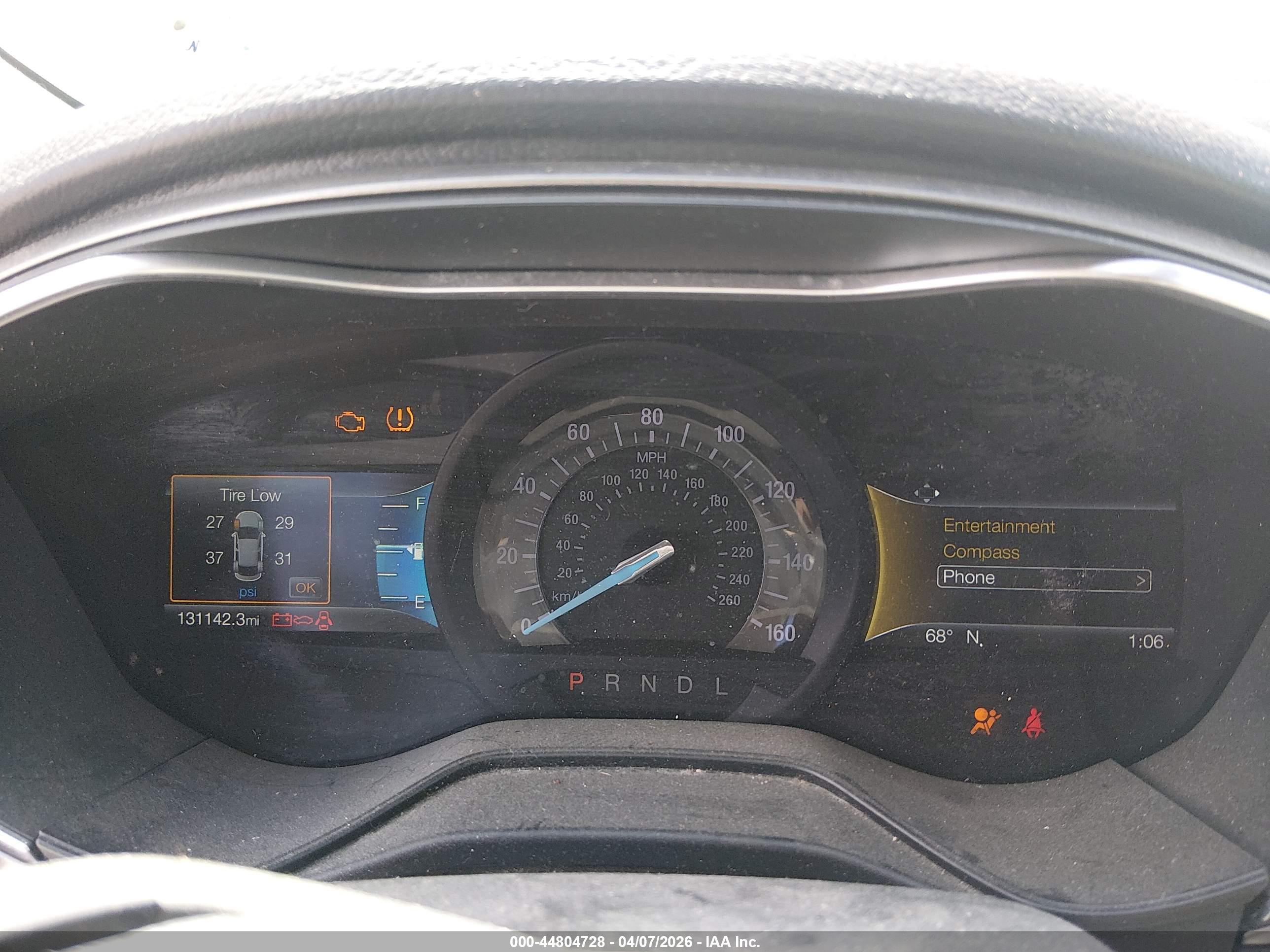 FORD FUSION image 7
