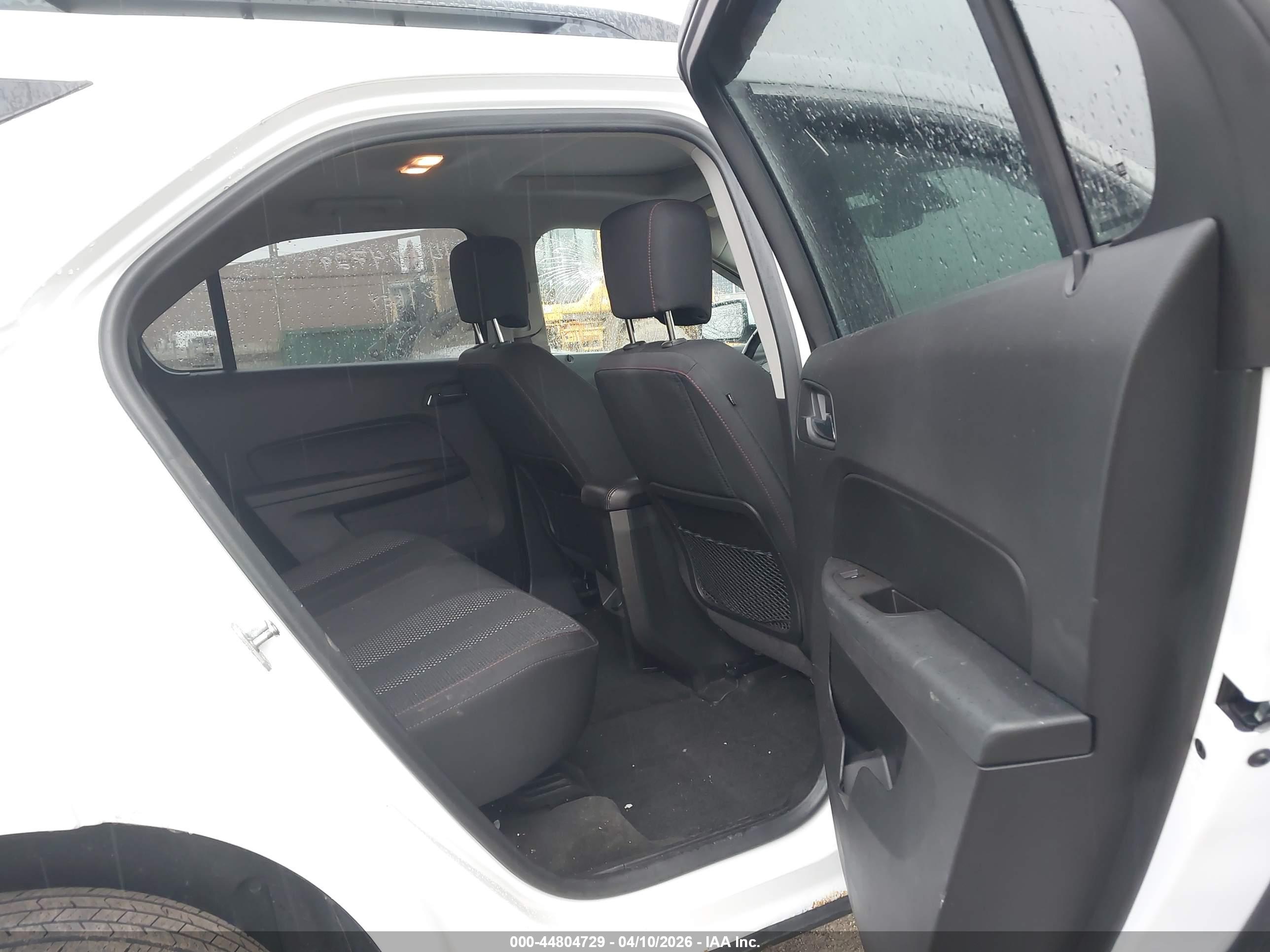 CHEVROLET EQUINOX image 8