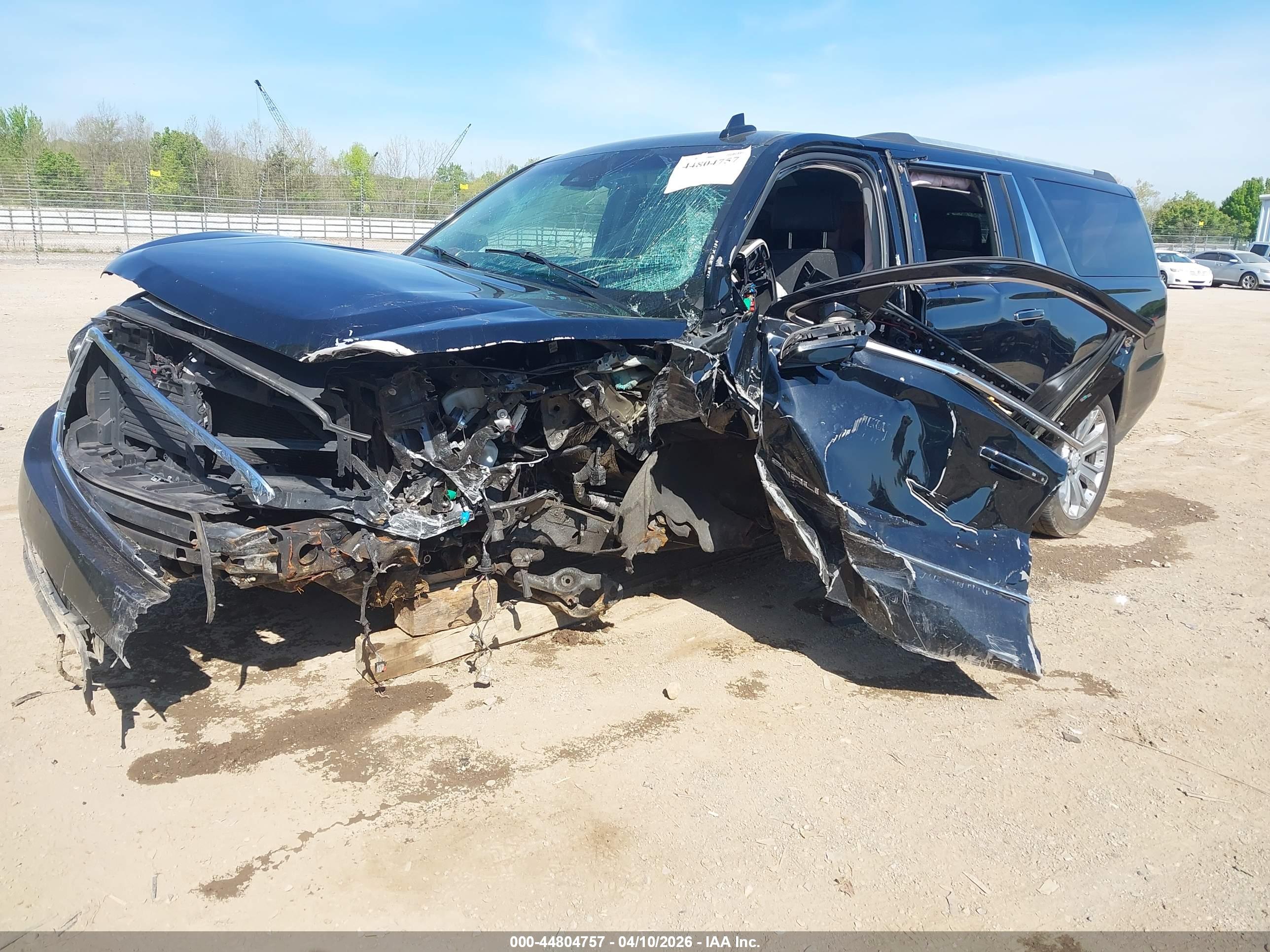 GMC YUKON image 2