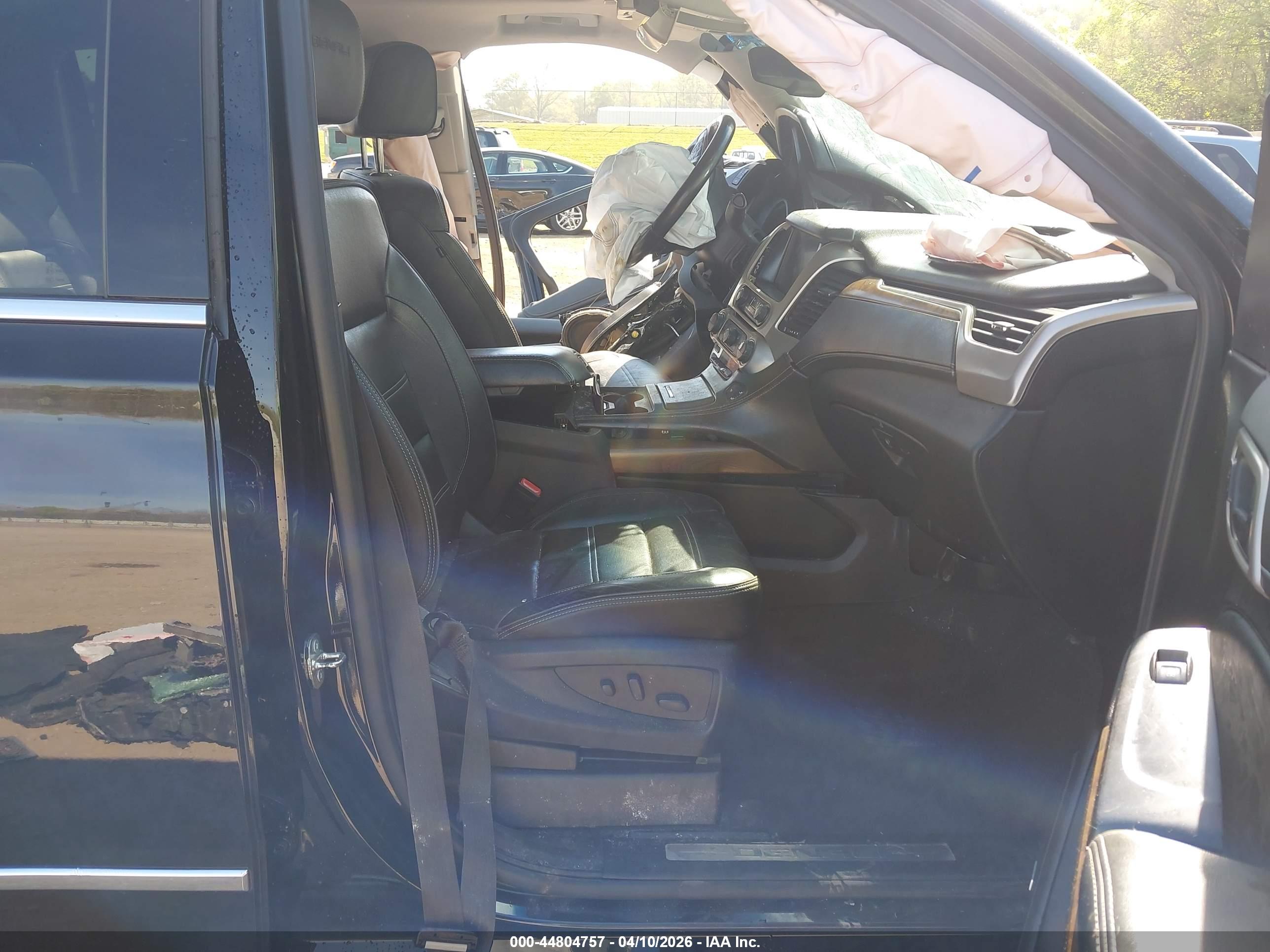 GMC YUKON image 5