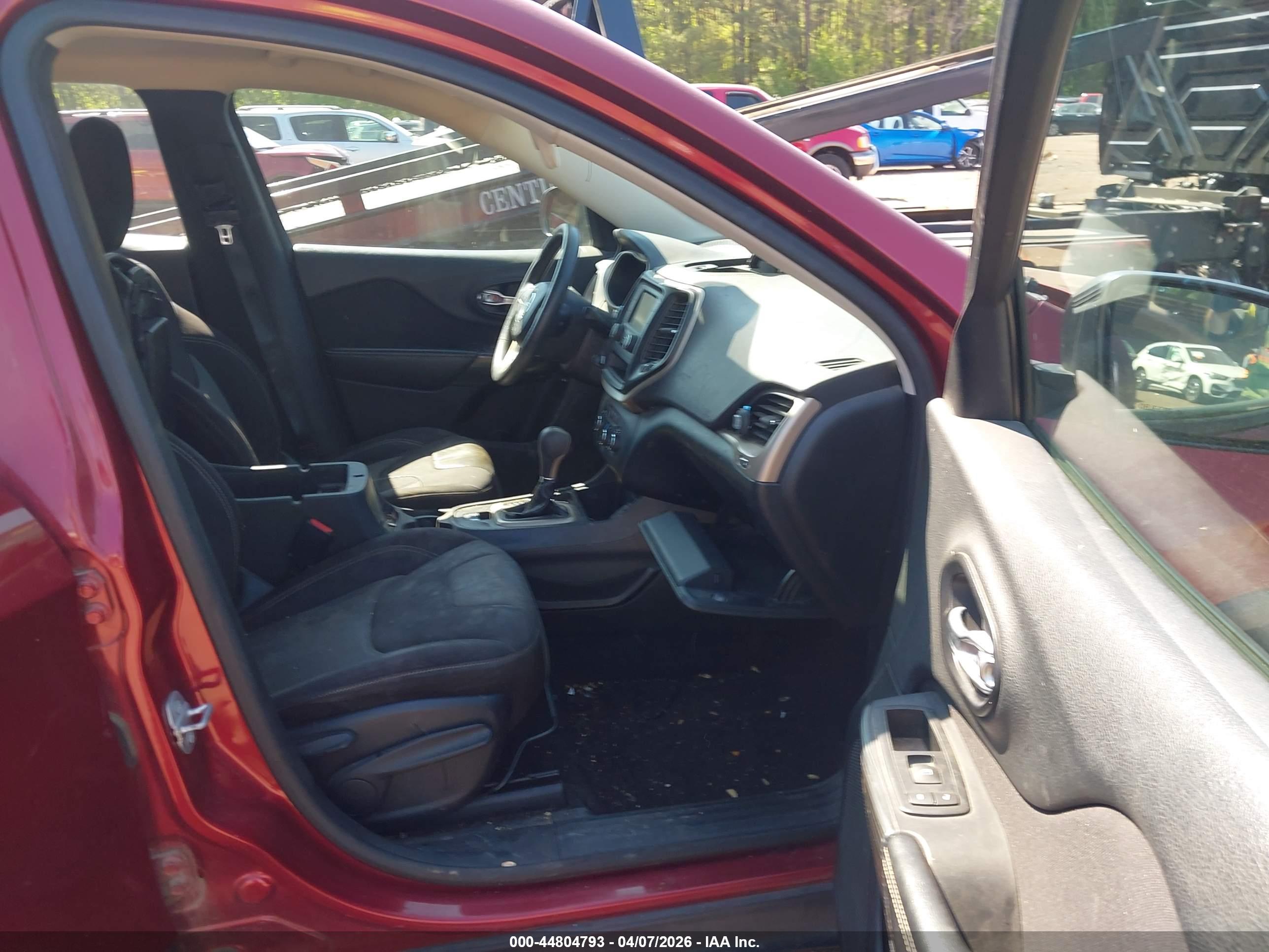 JEEP CHEROKEE image 5