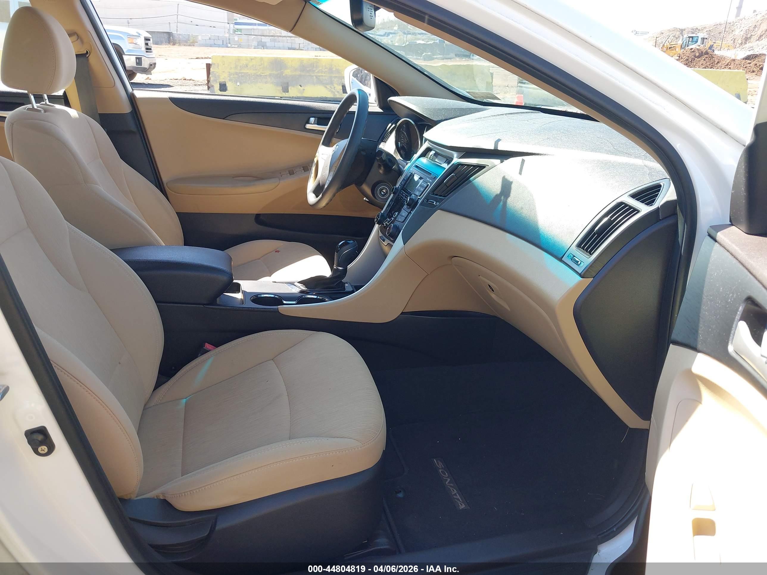 HYUNDAI SONATA image 5