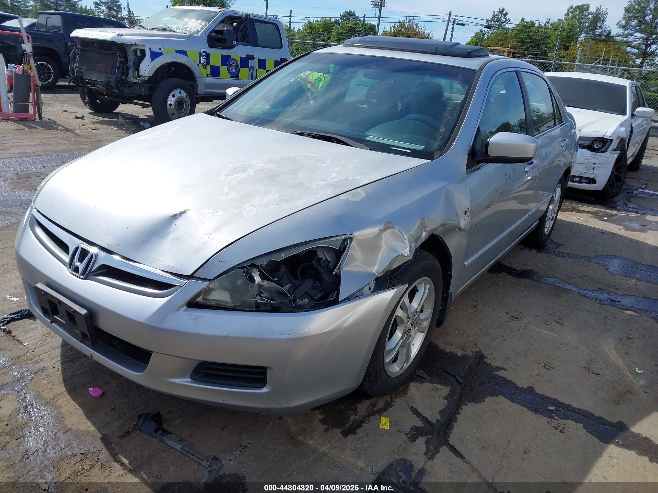 HONDA ACCORD image 2