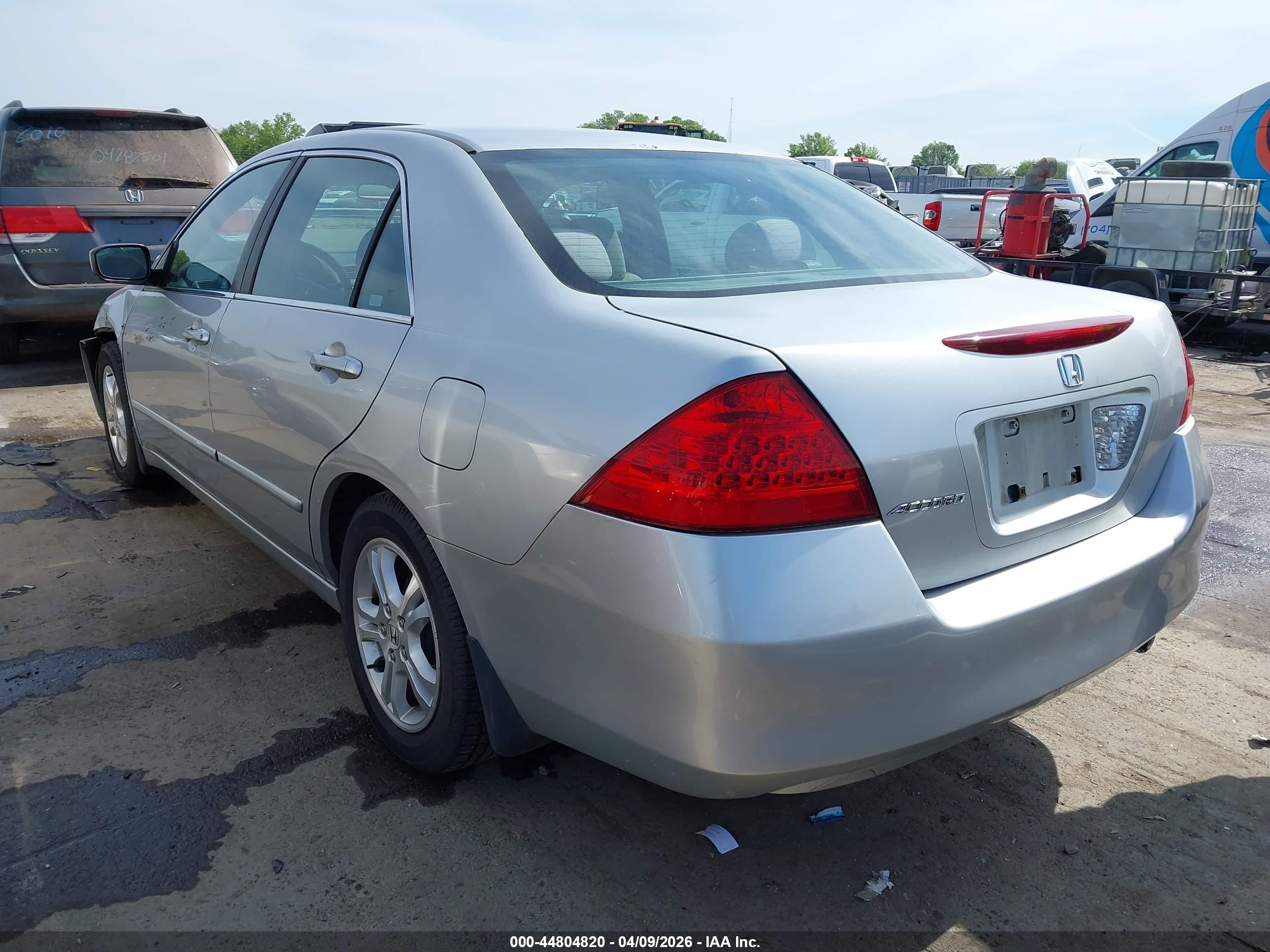 HONDA ACCORD image 3