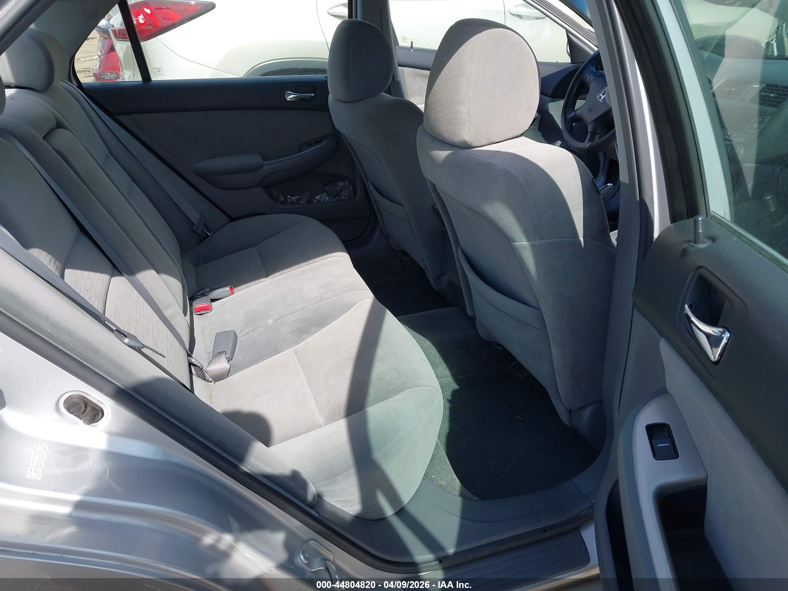 HONDA ACCORD image 8