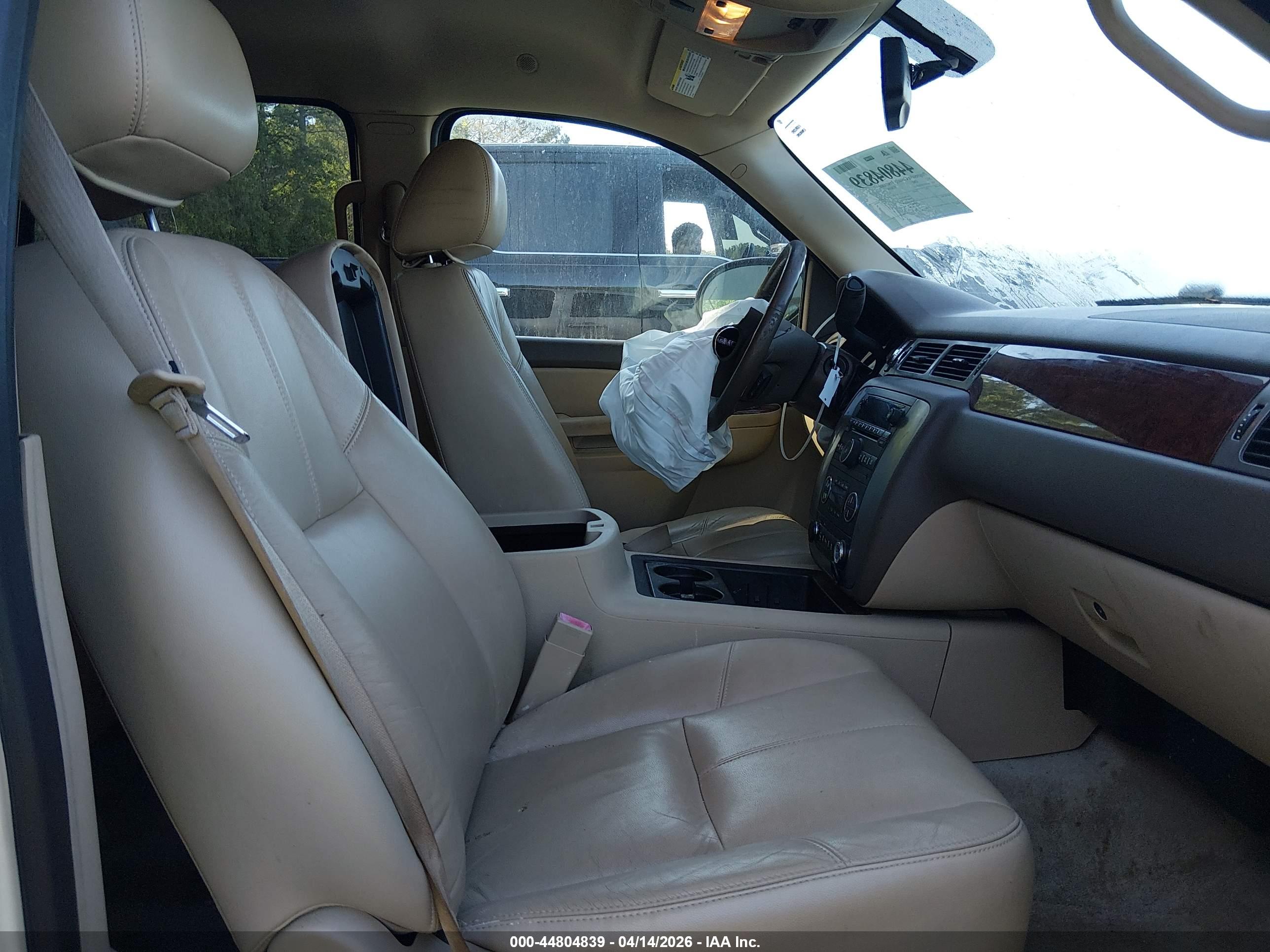 GMC YUKON image 5