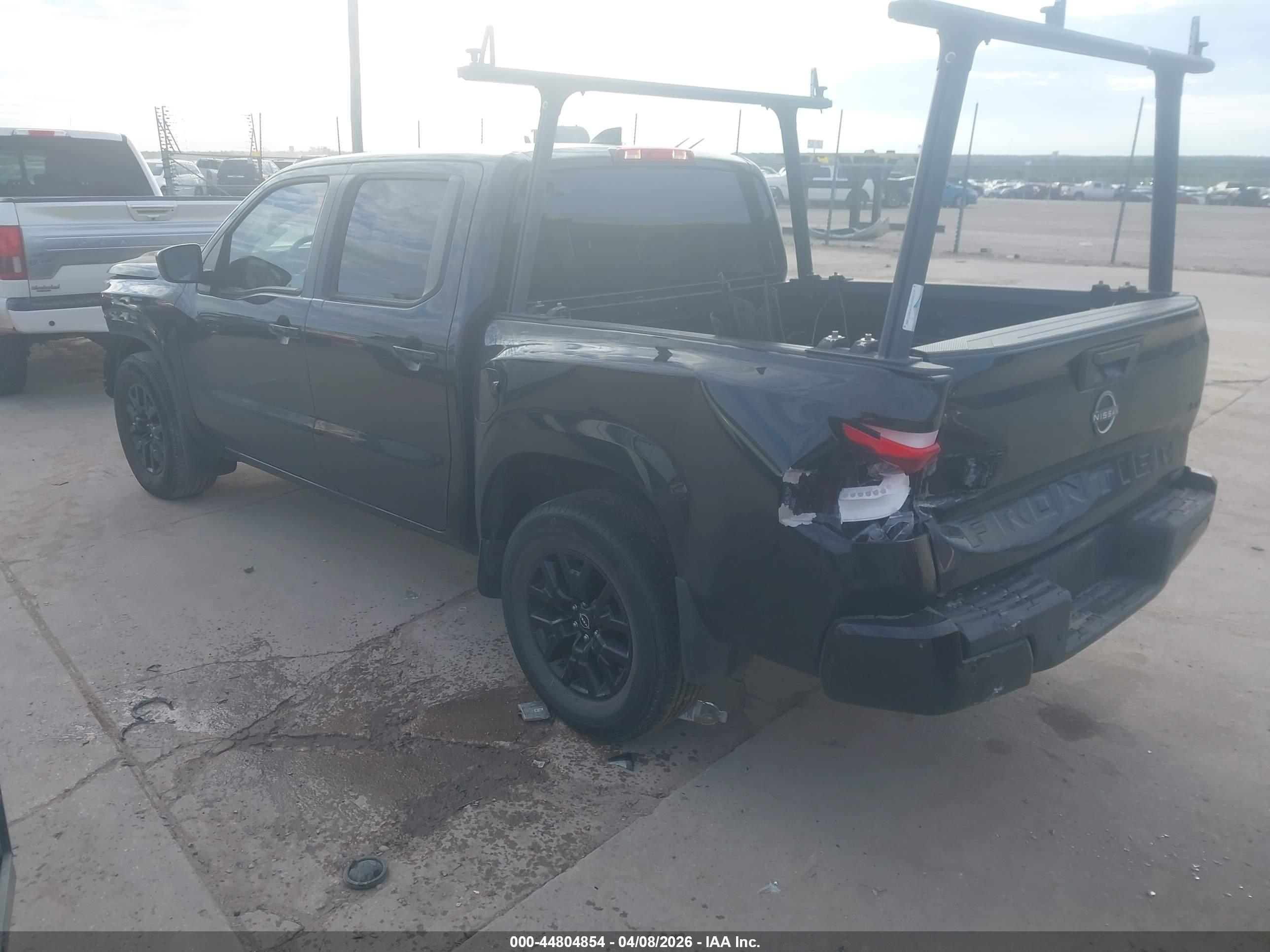 NISSAN FRONTIER image 3