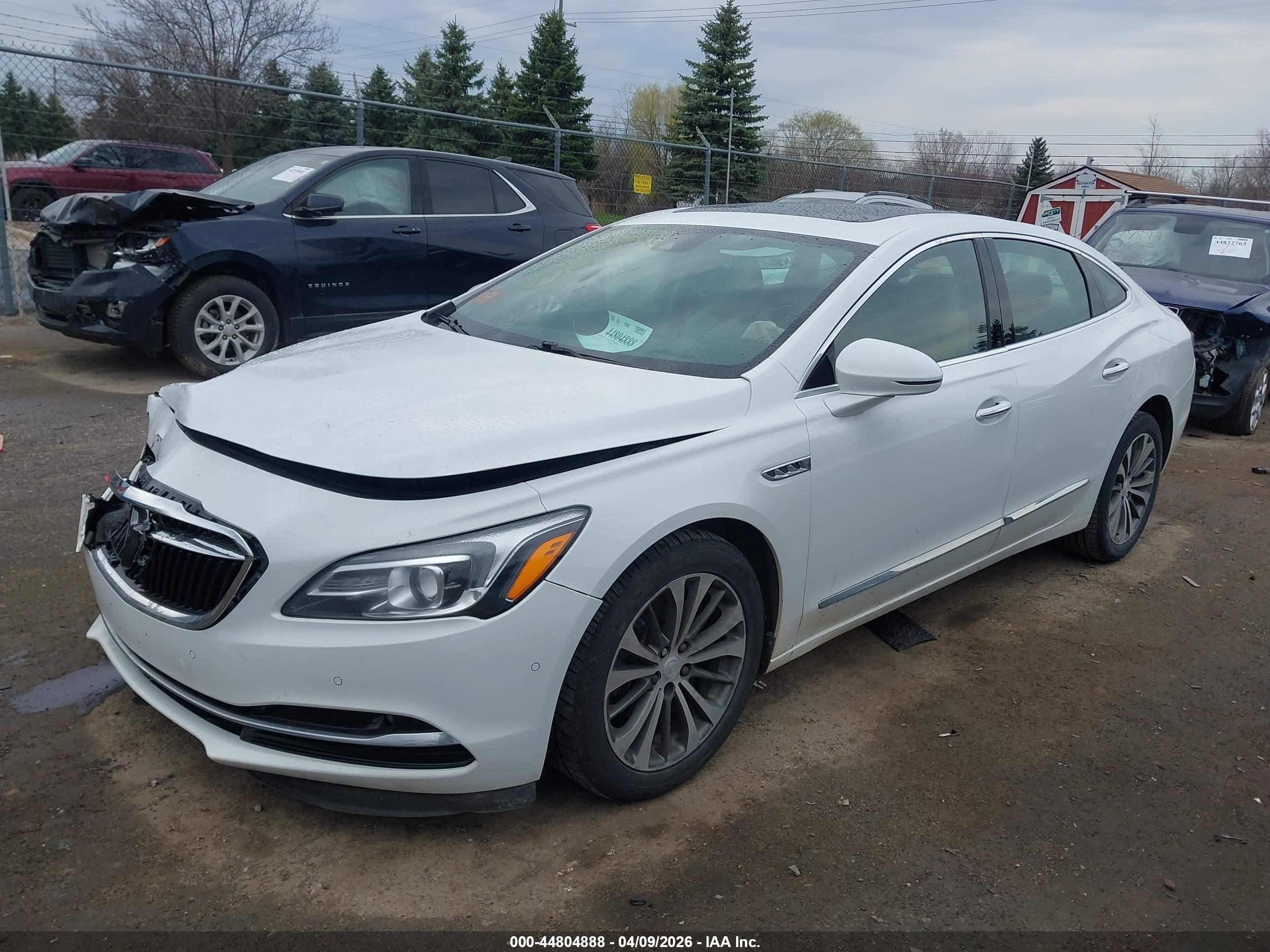 BUICK LACROSSE image 2
