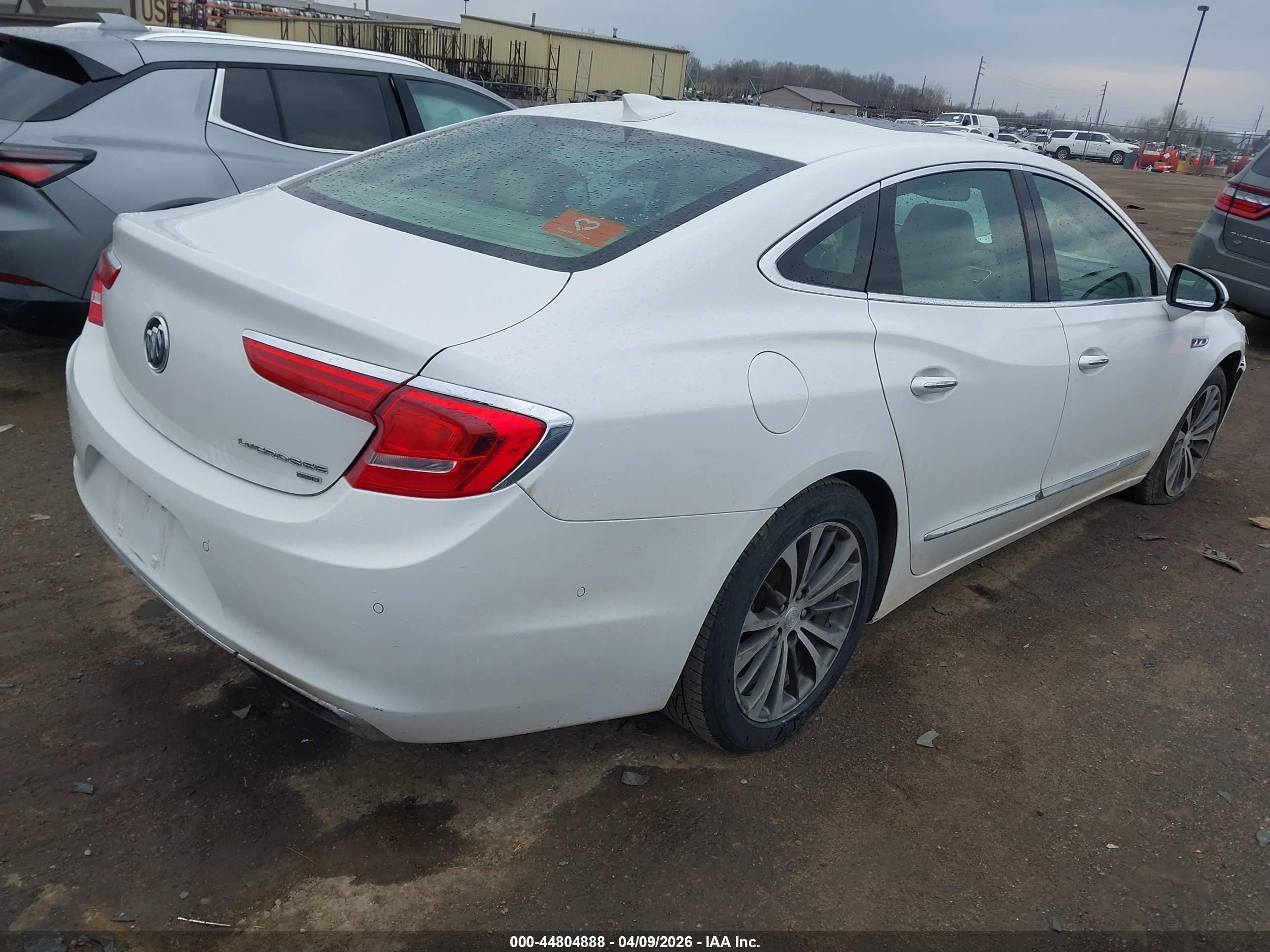 BUICK LACROSSE image 4