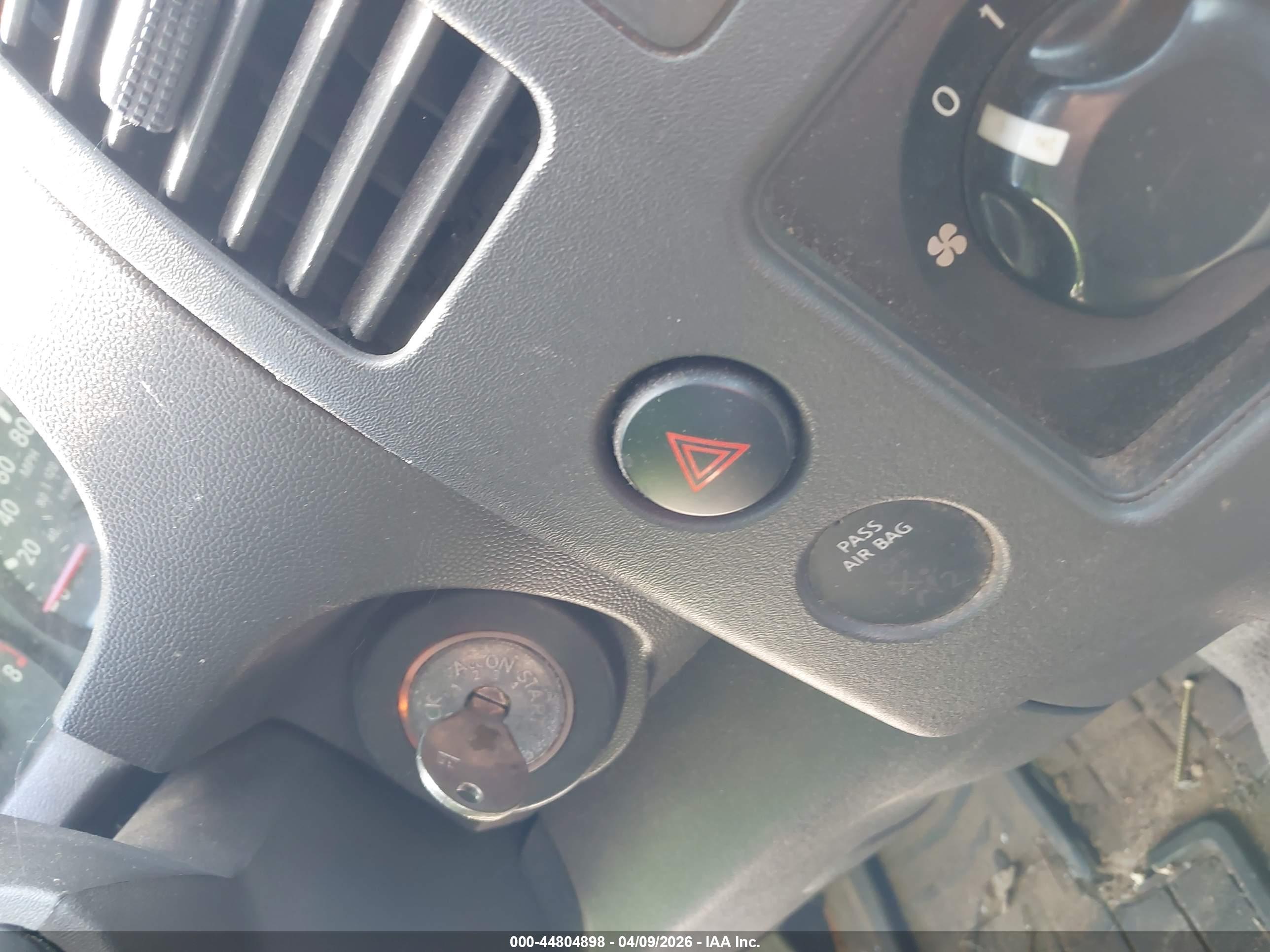 NISSAN FRONTIER image 11