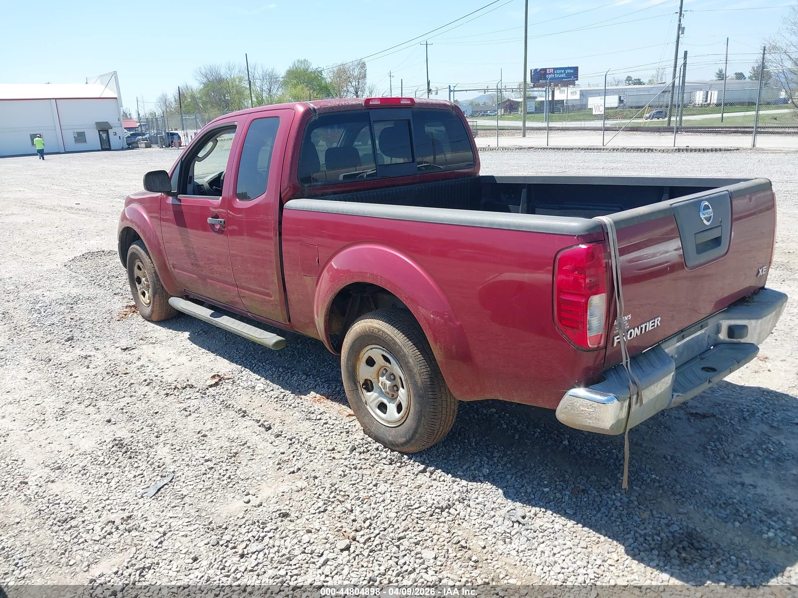 NISSAN FRONTIER image 3
