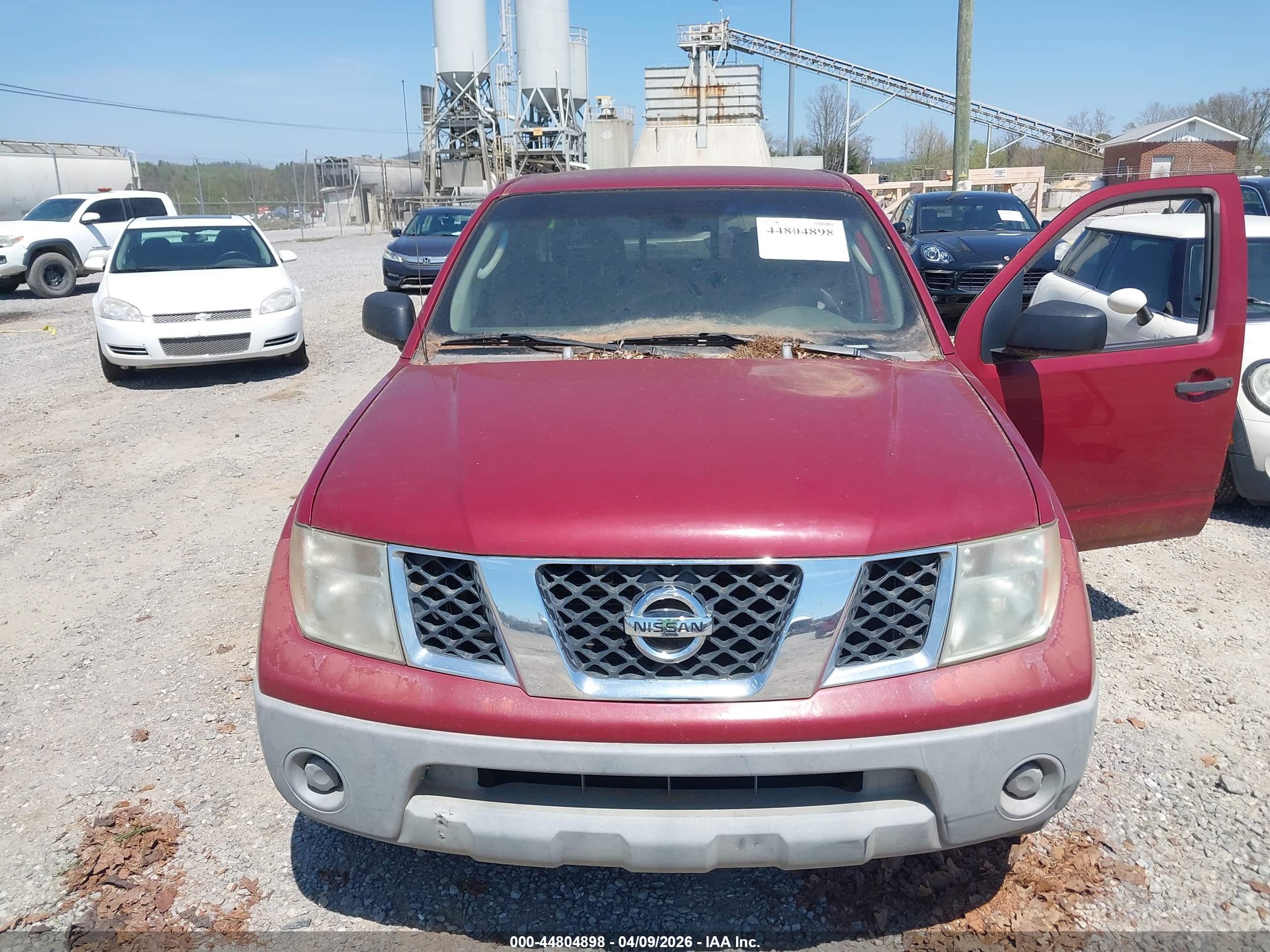 NISSAN FRONTIER image 6