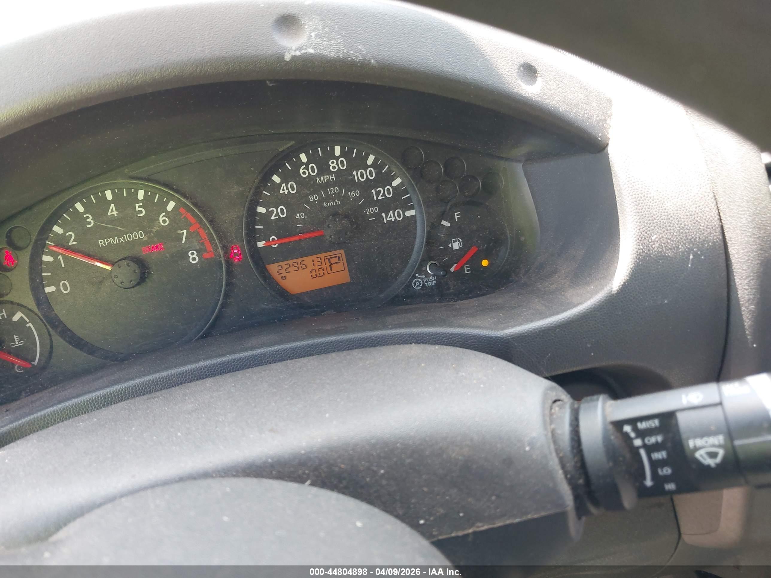 NISSAN FRONTIER image 7