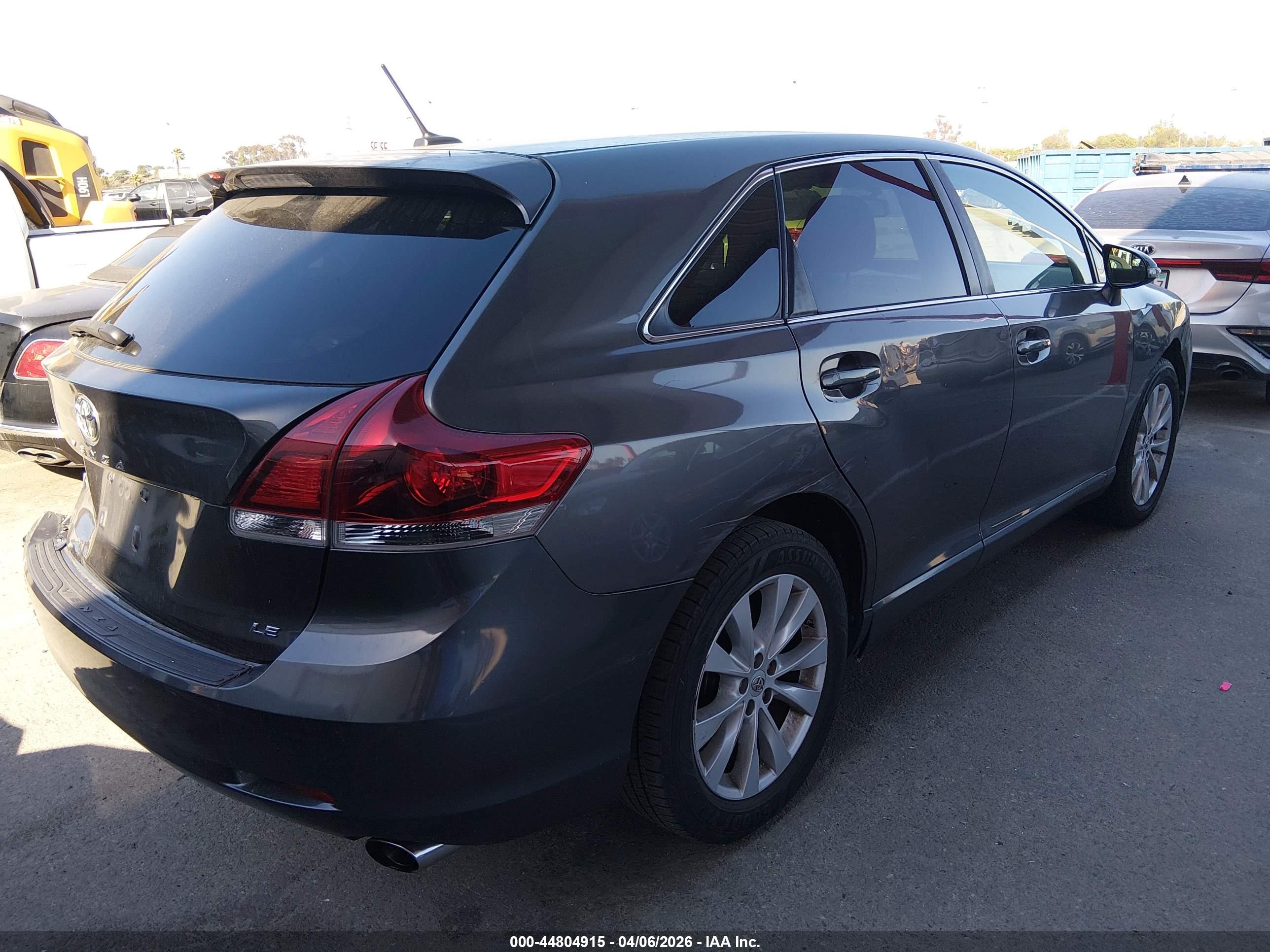 TOYOTA VENZA image 4