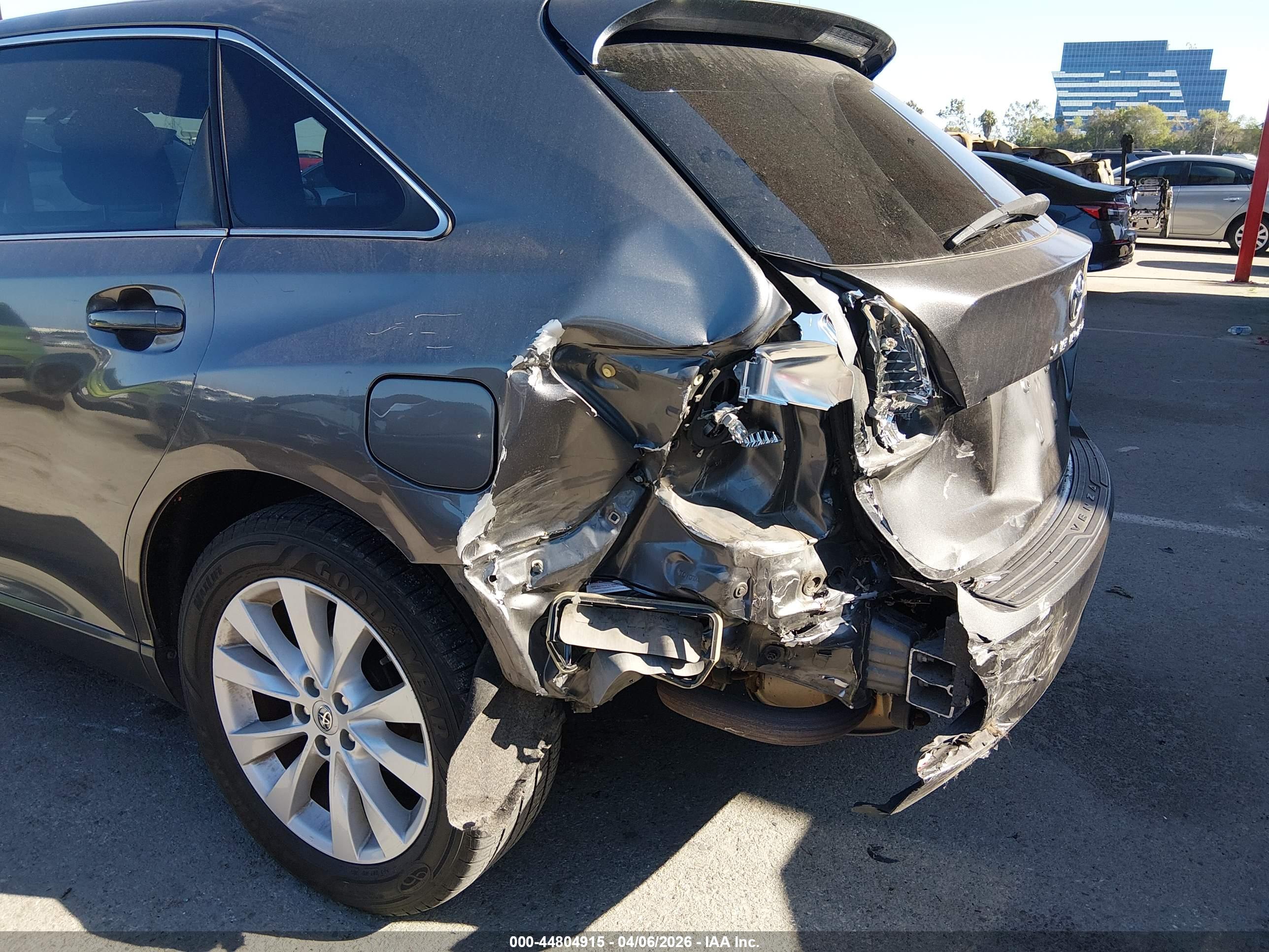 TOYOTA VENZA image 6