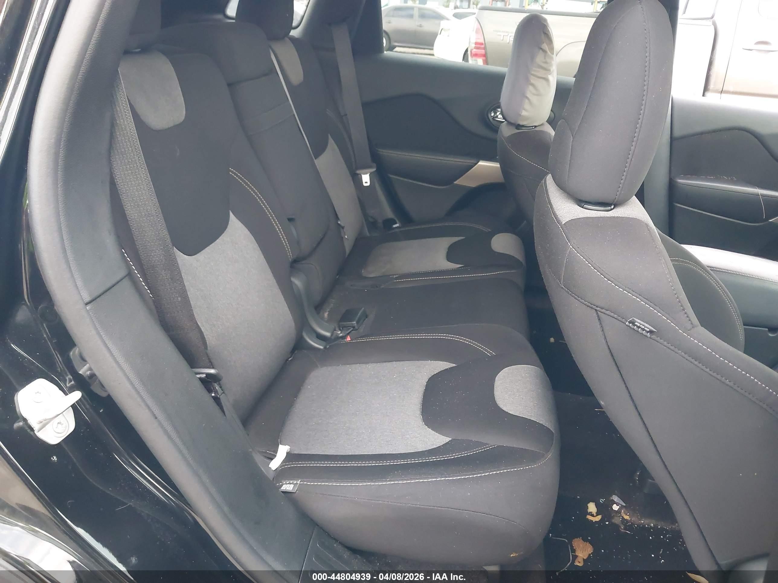 JEEP CHEROKEE image 8