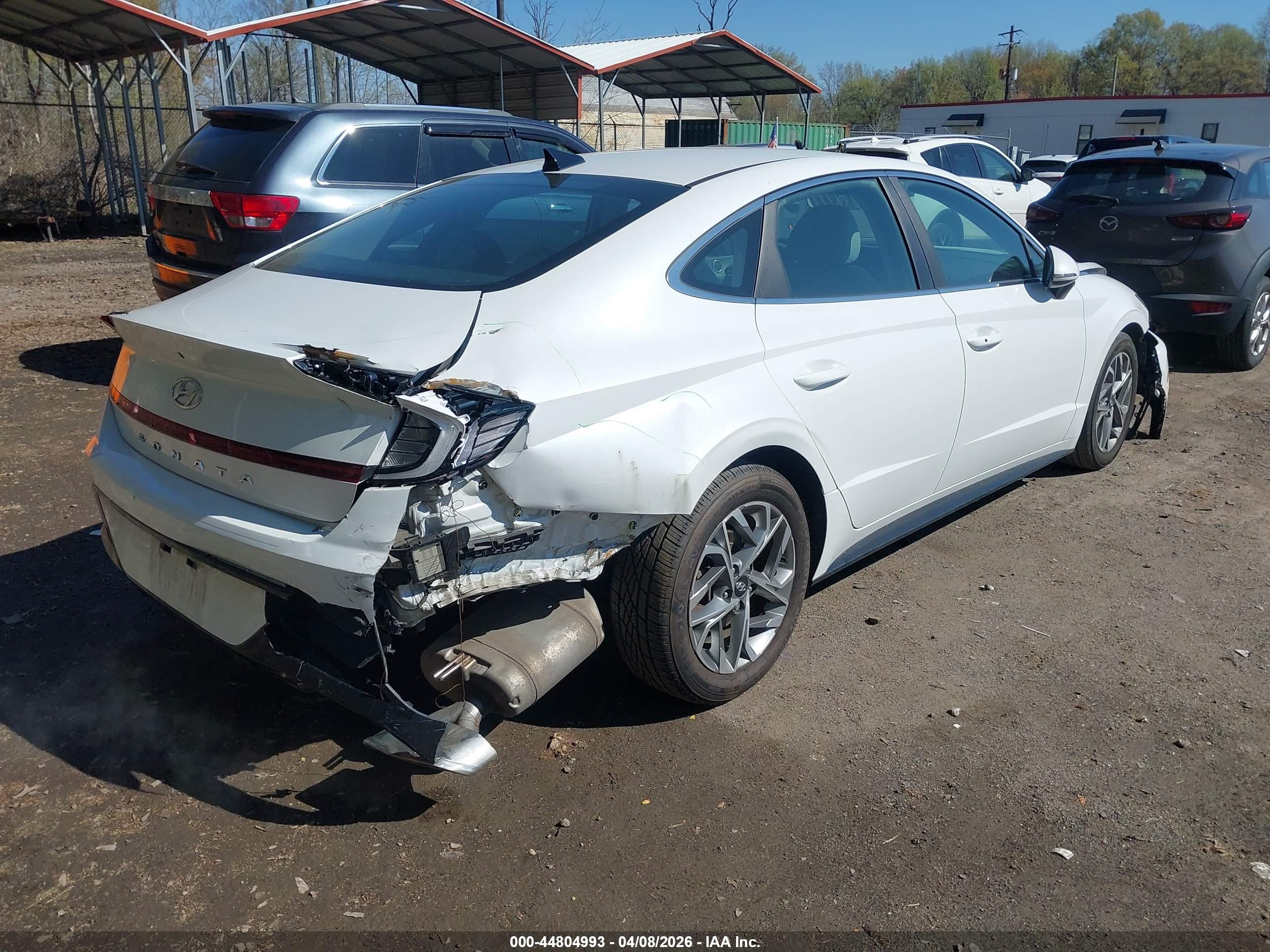 HYUNDAI SONATA image 4