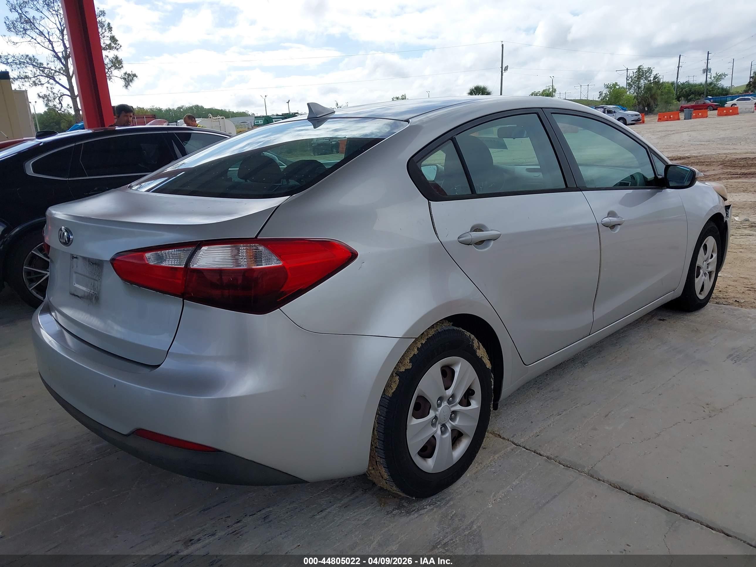 KIA FORTE image 4