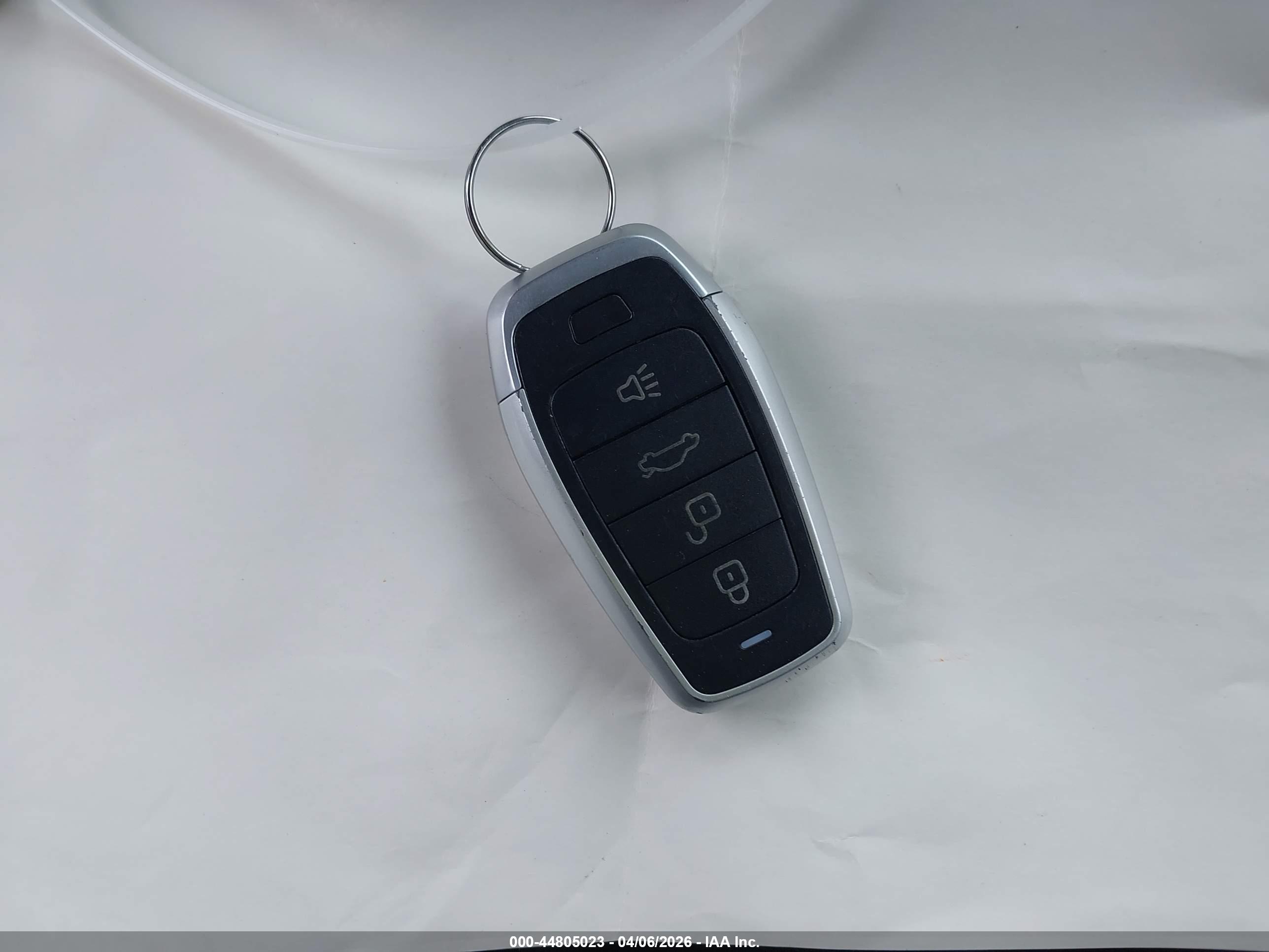 NISSAN ROGUE image 11