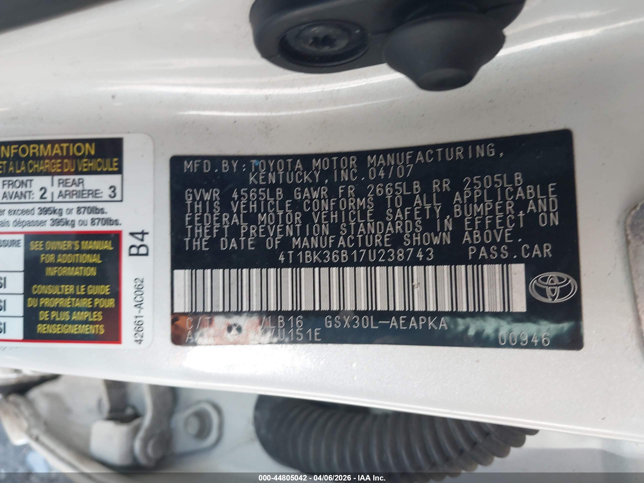 TOYOTA AVALON image 9