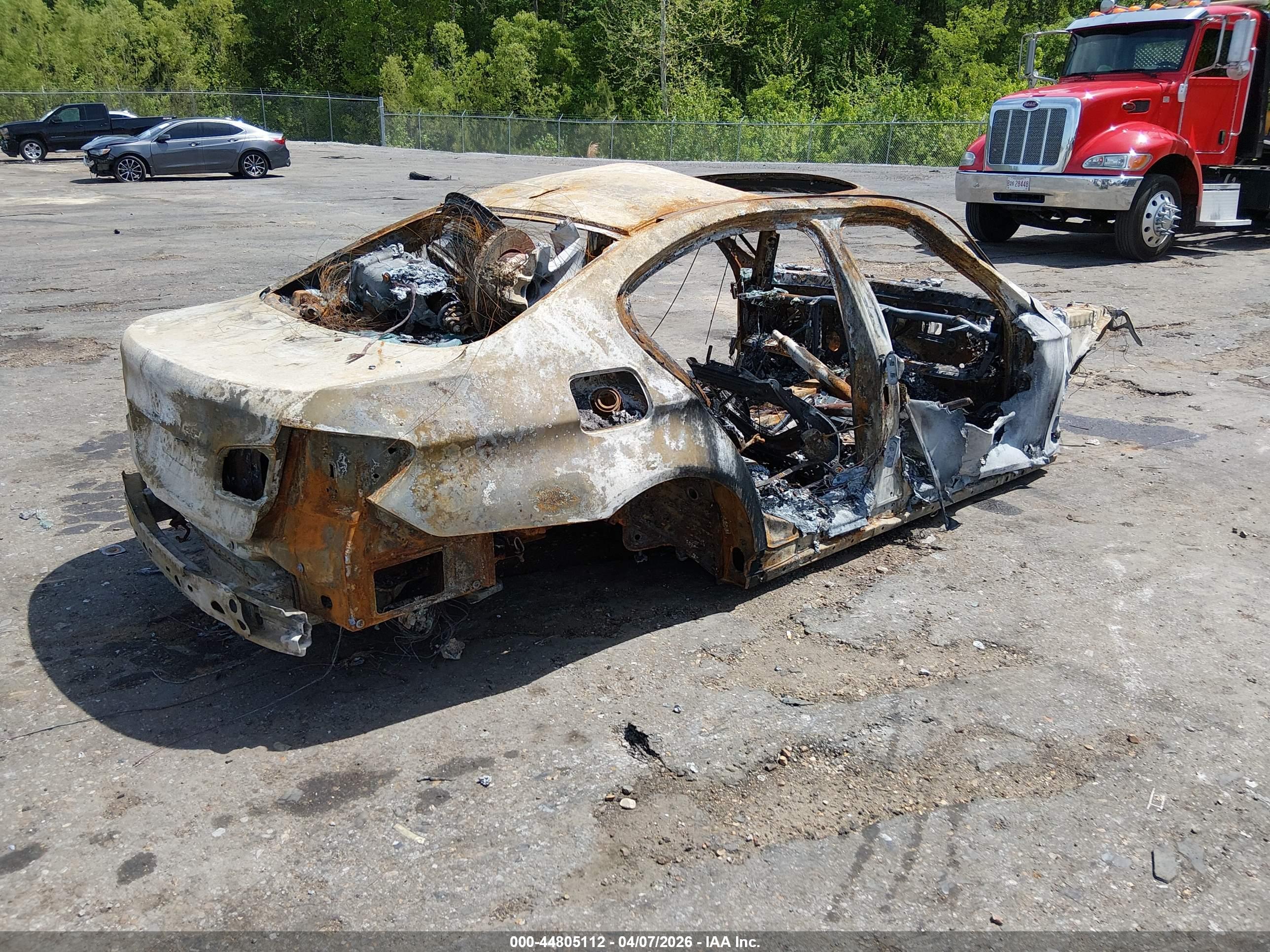 BMW 528I image 4