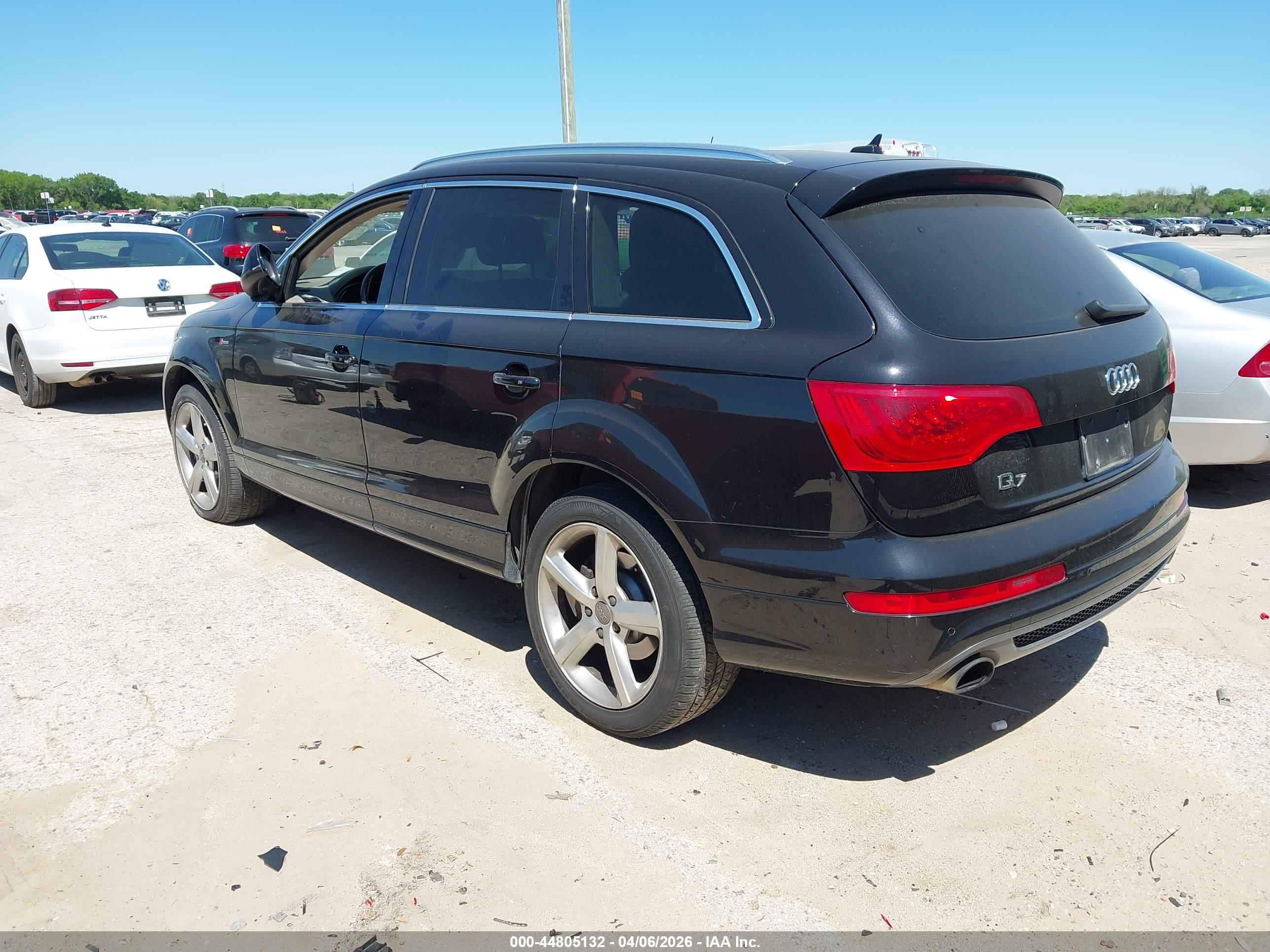 AUDI Q7 image 3