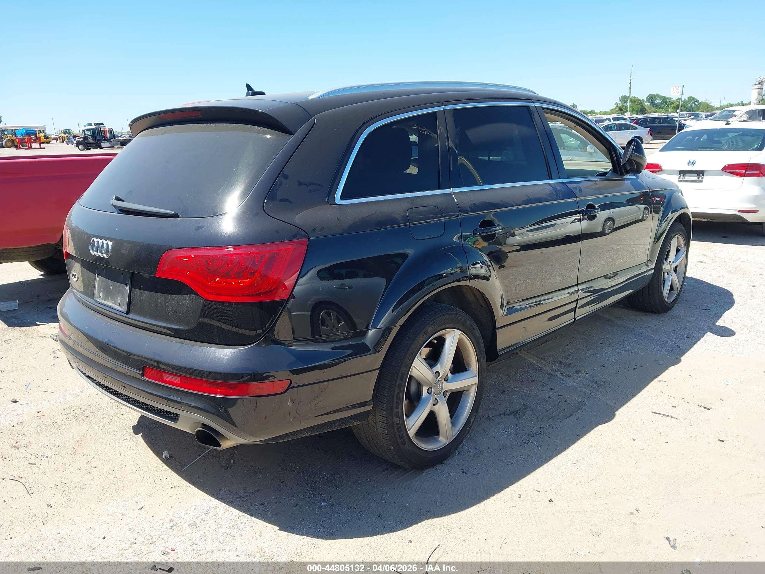 AUDI Q7 image 4