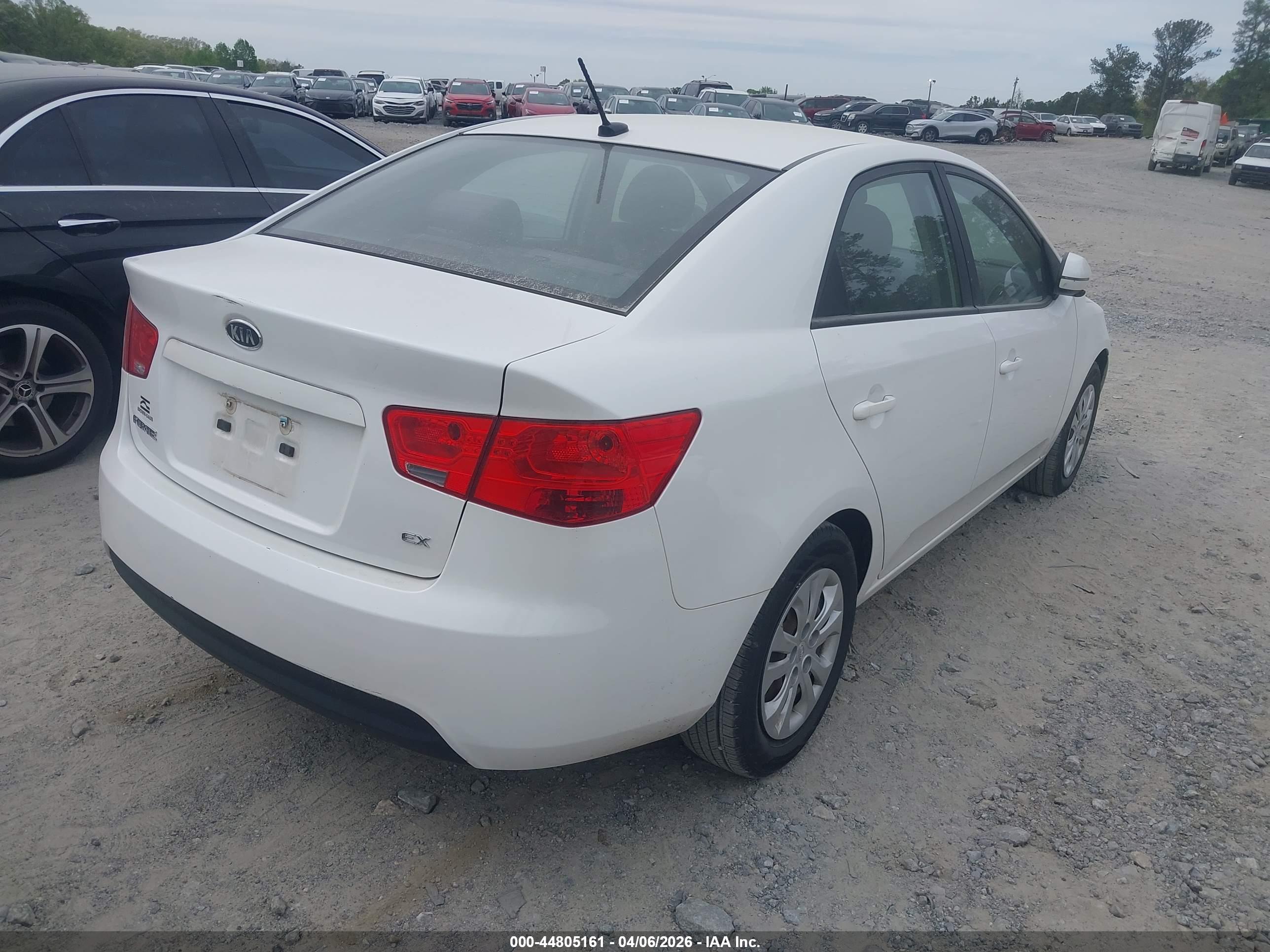 KIA FORTE image 4