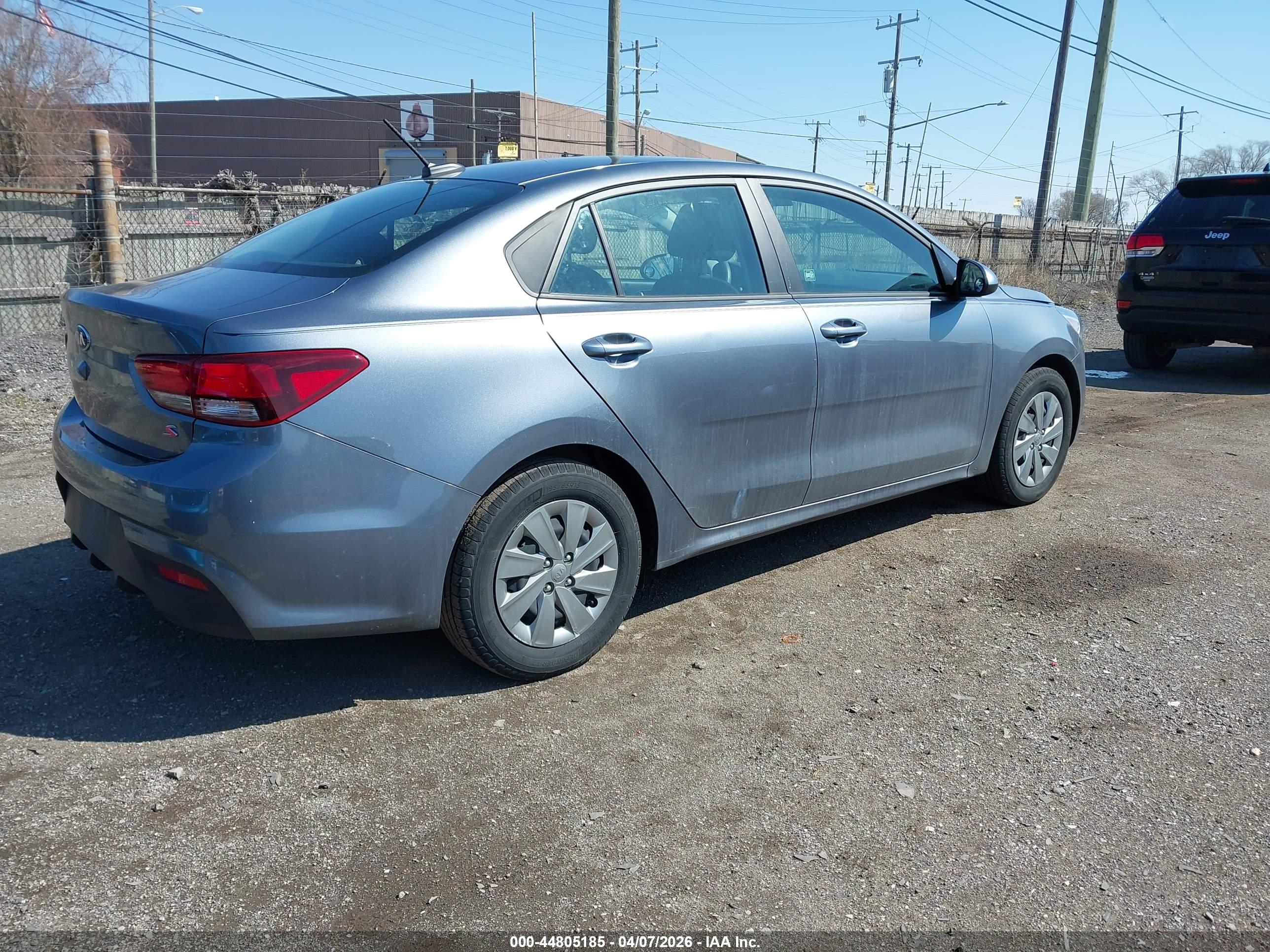 KIA RIO image 4