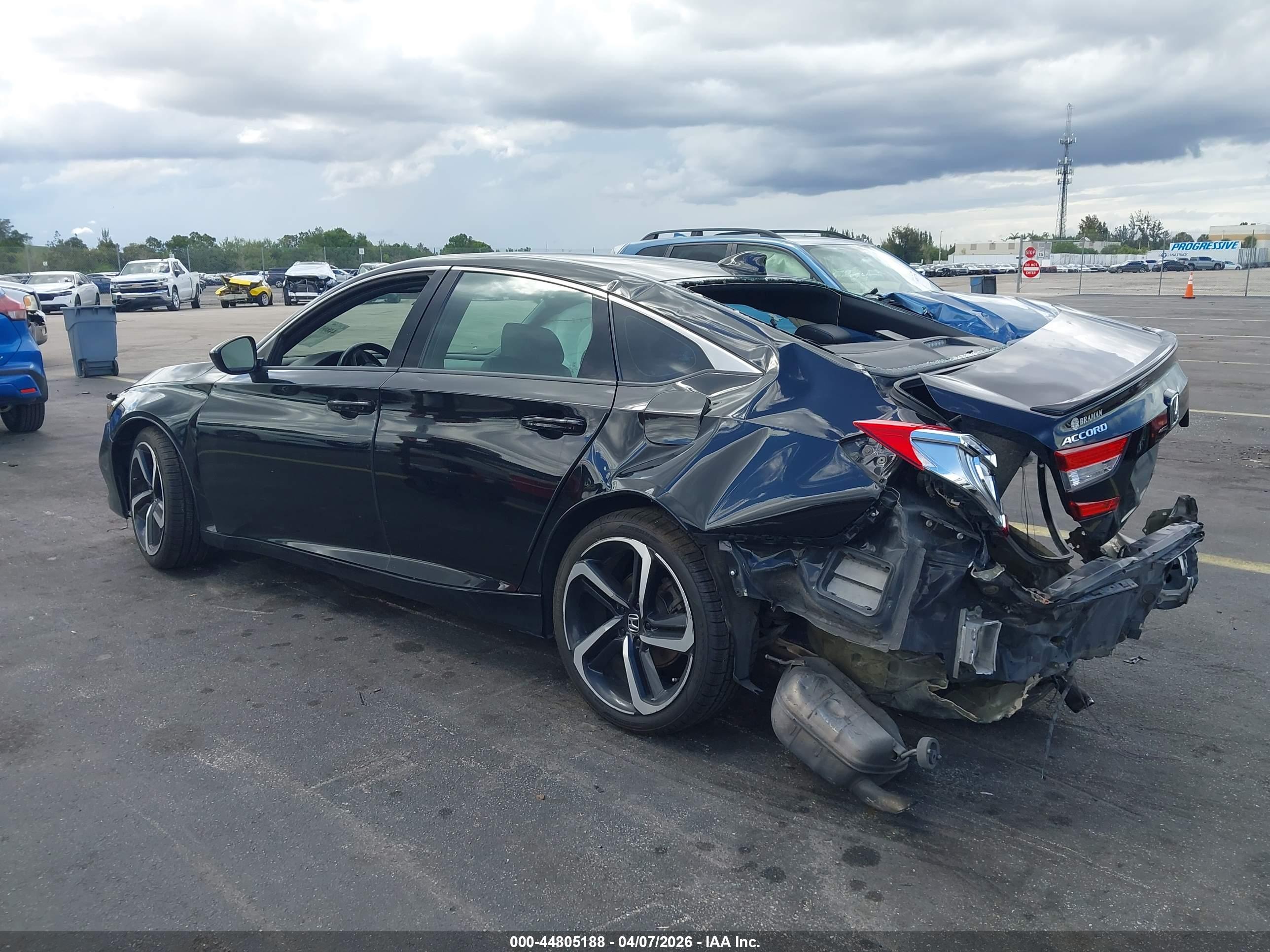 HONDA ACCORD image 3