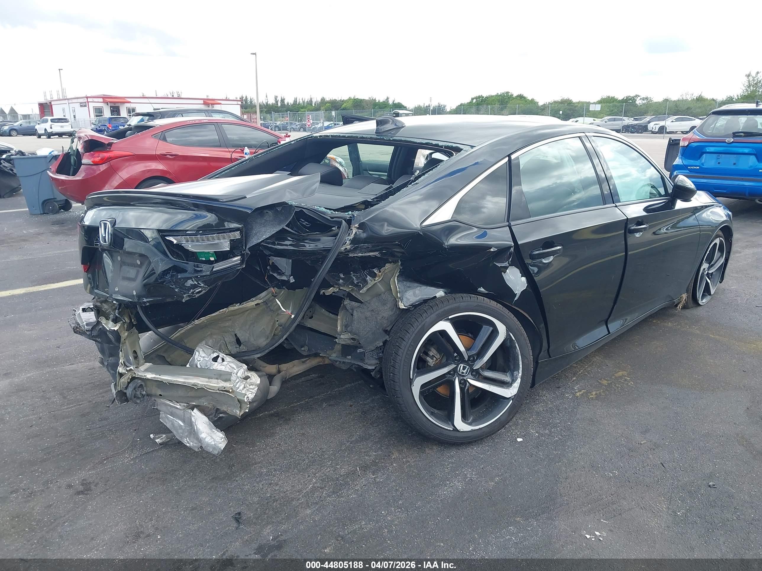 HONDA ACCORD image 6