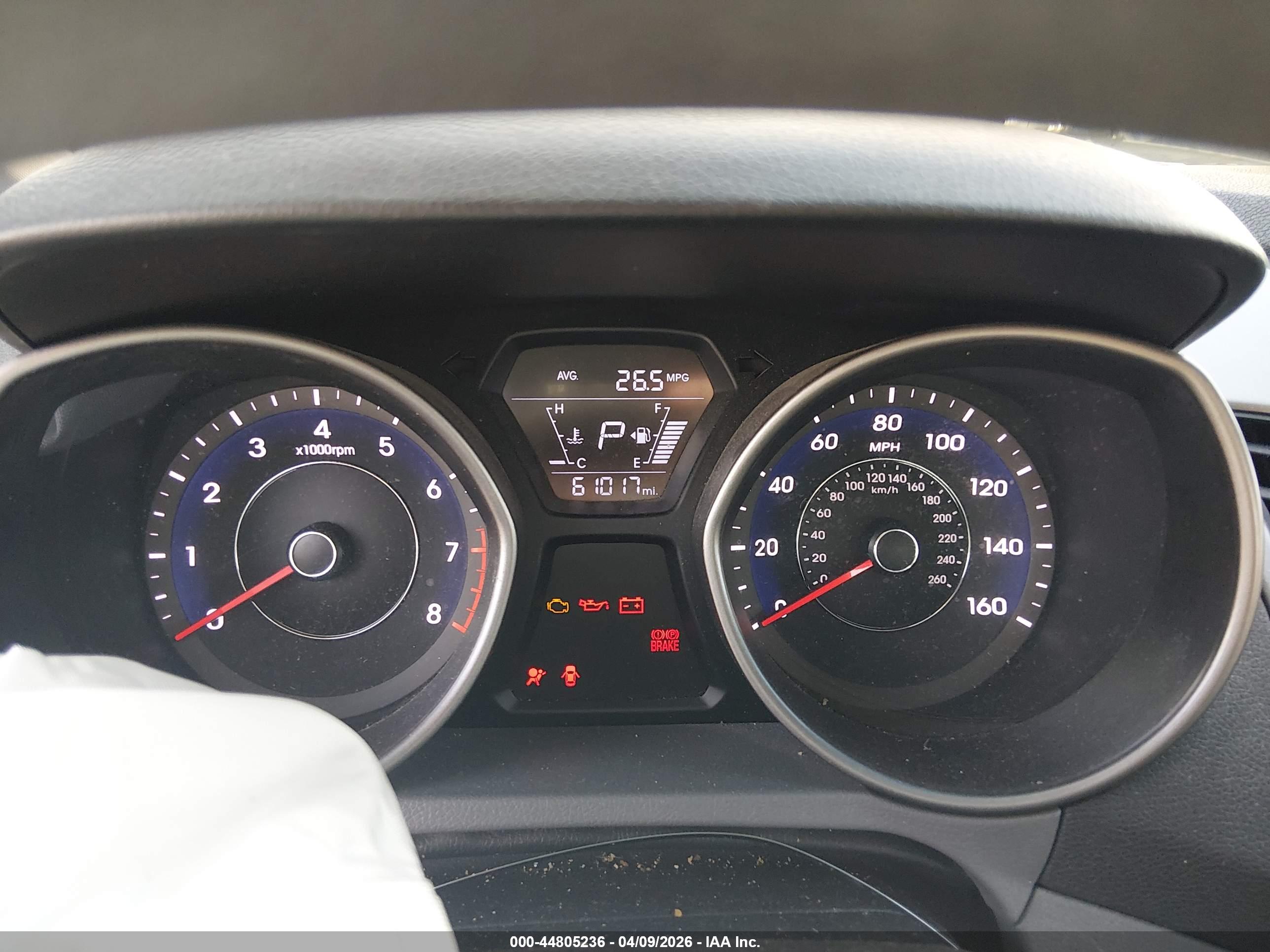 HYUNDAI ELANTRA image 7