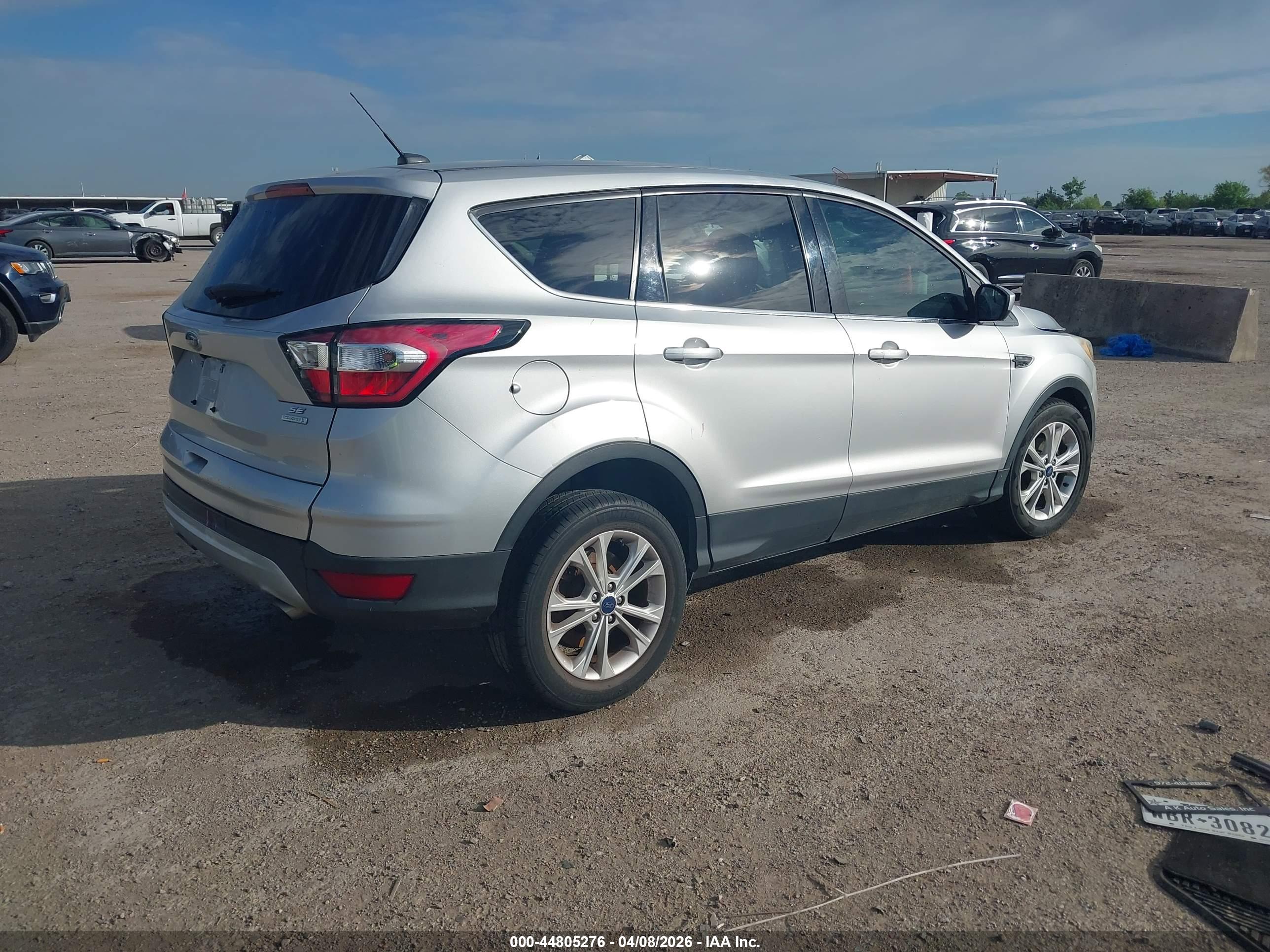 FORD ESCAPE image 4