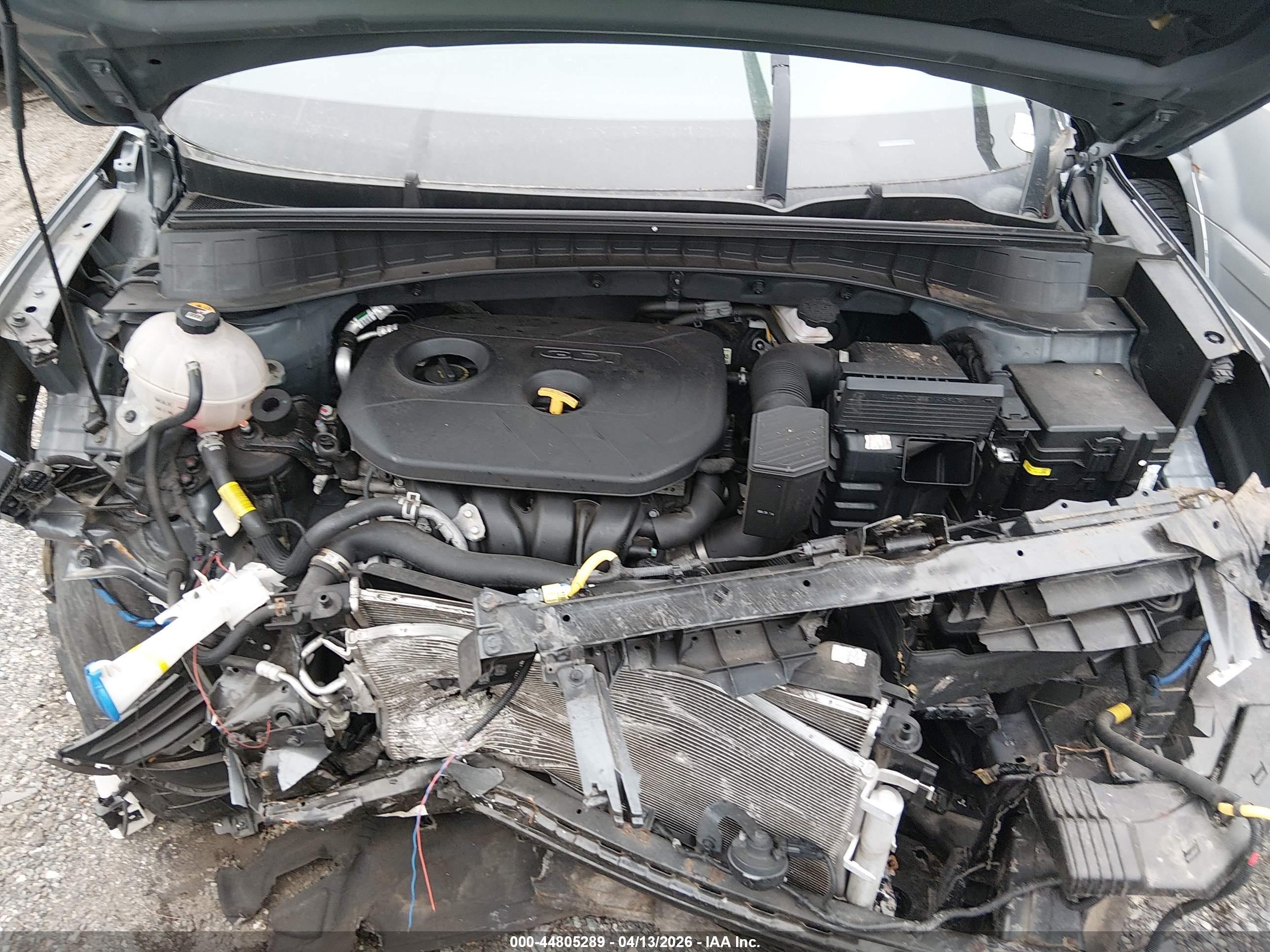 HYUNDAI TUCSON image 10