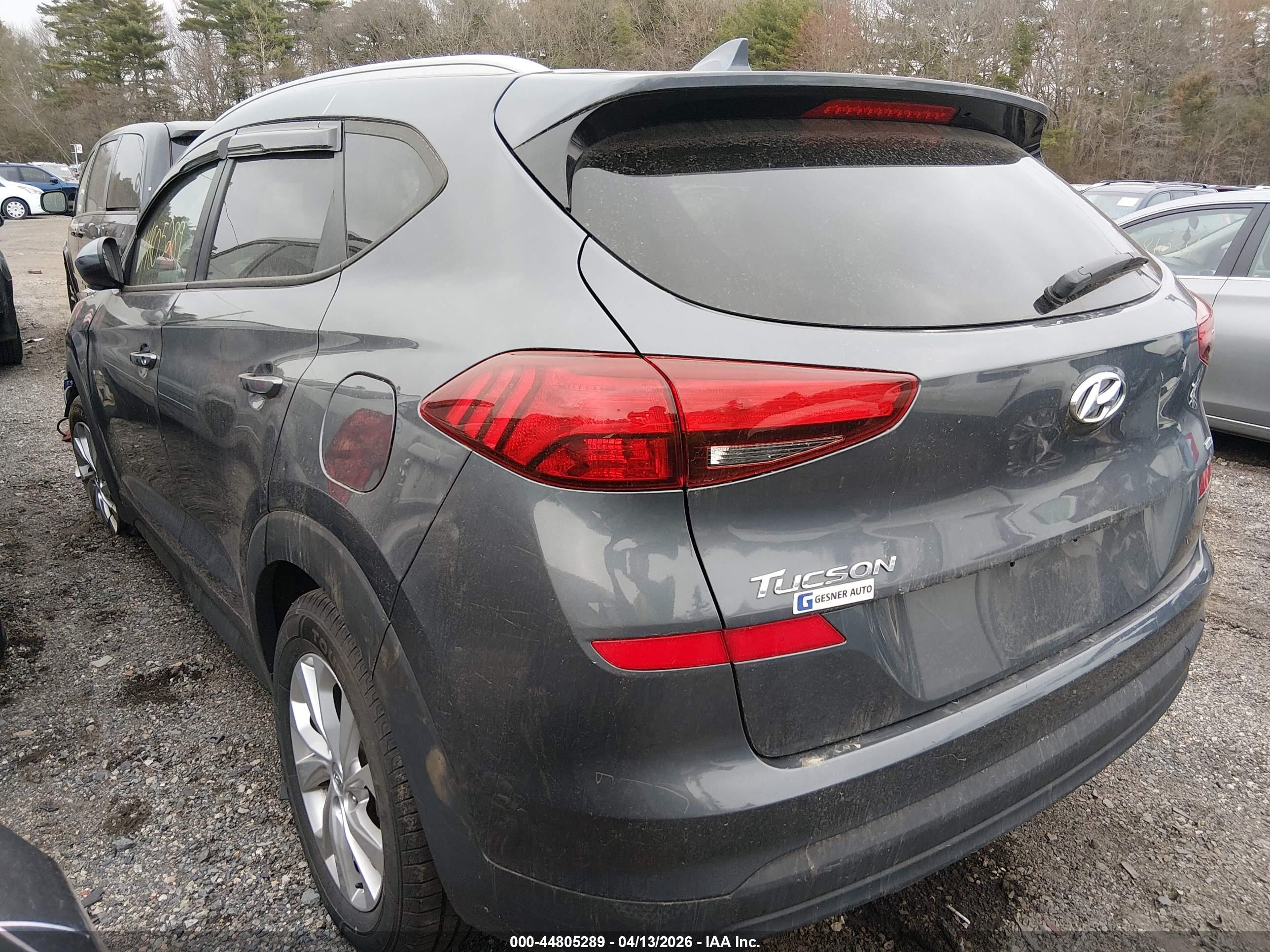 HYUNDAI TUCSON image 3