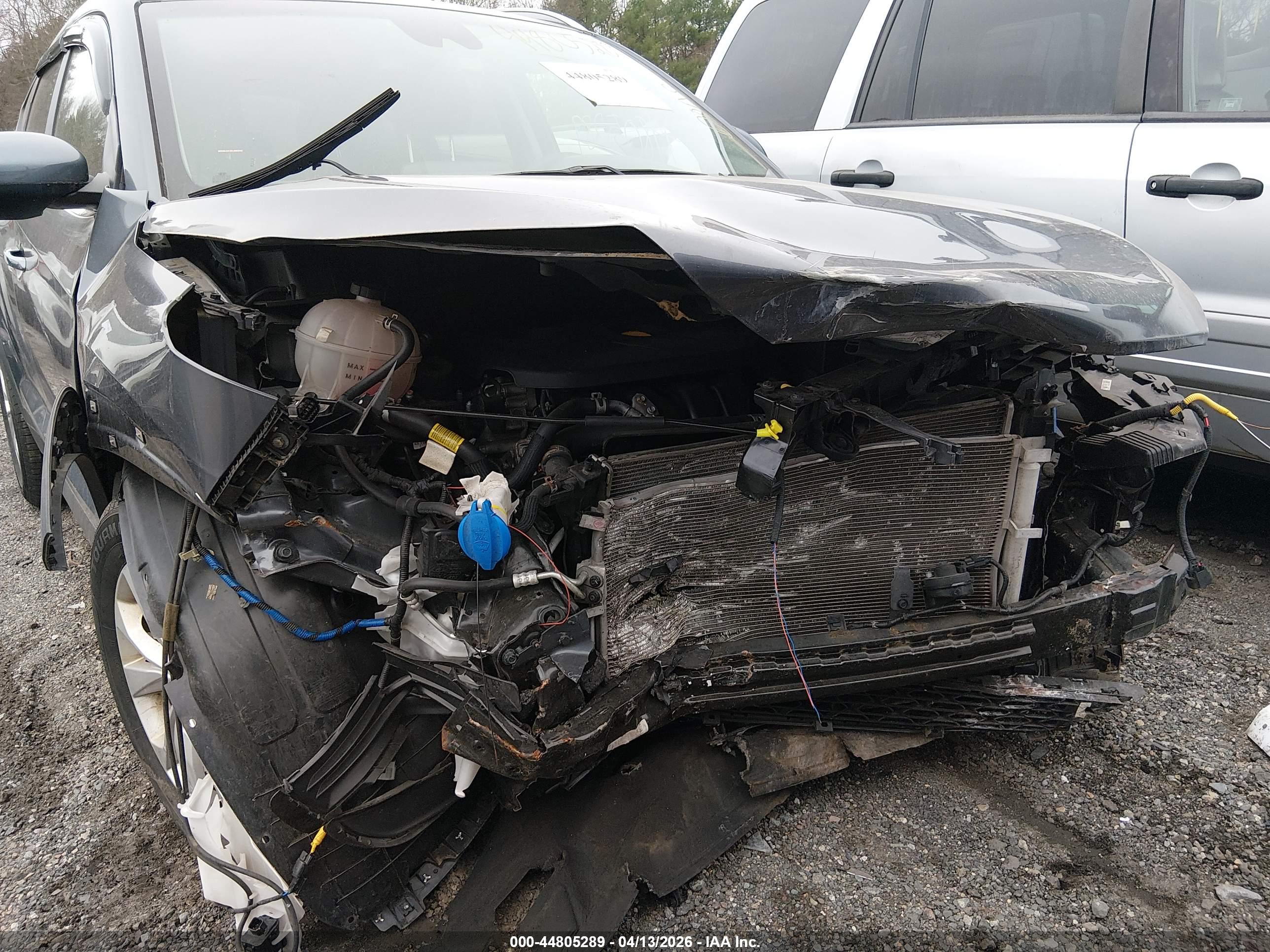 HYUNDAI TUCSON image 6